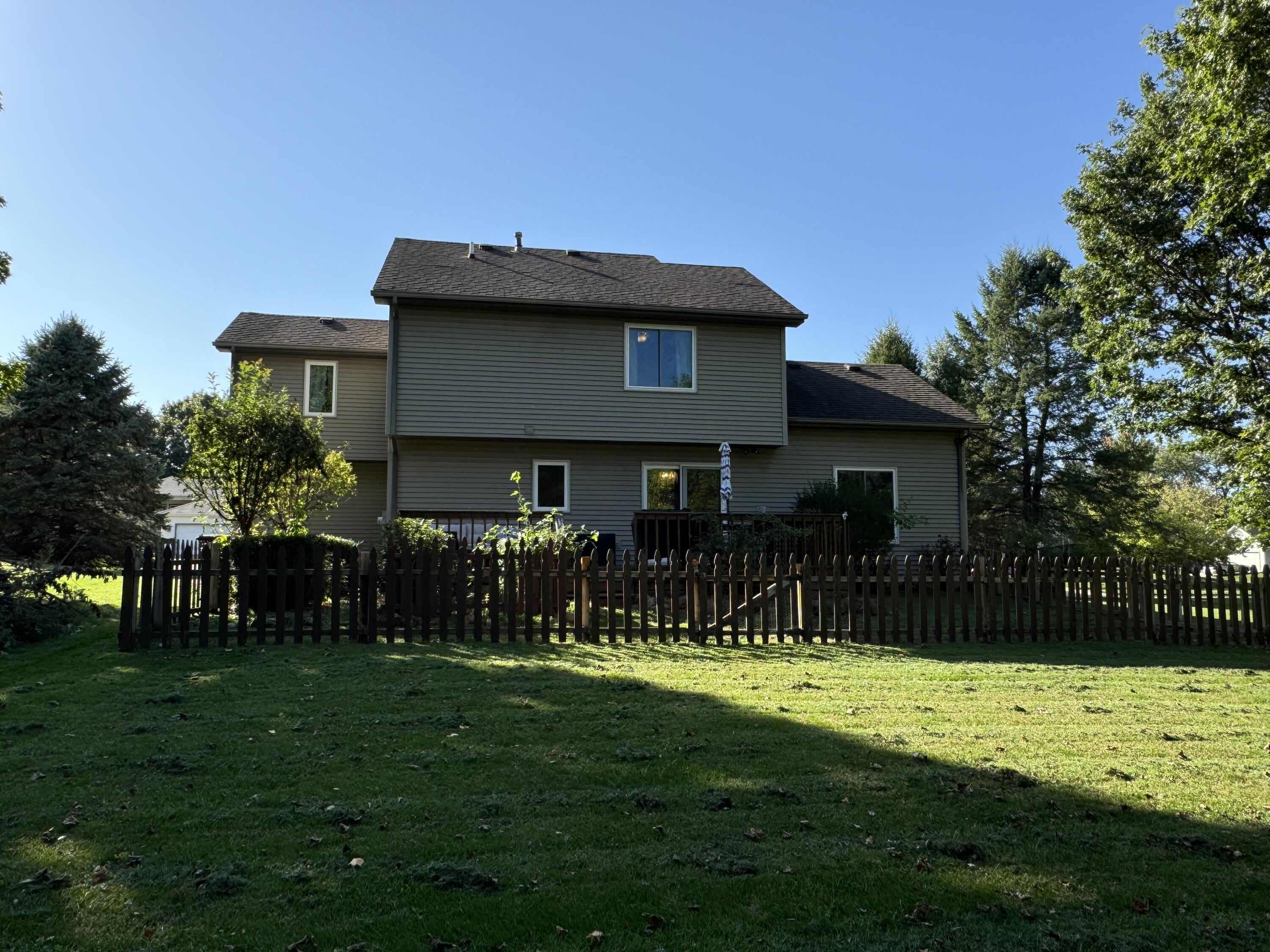 55320 Suncrest Drive