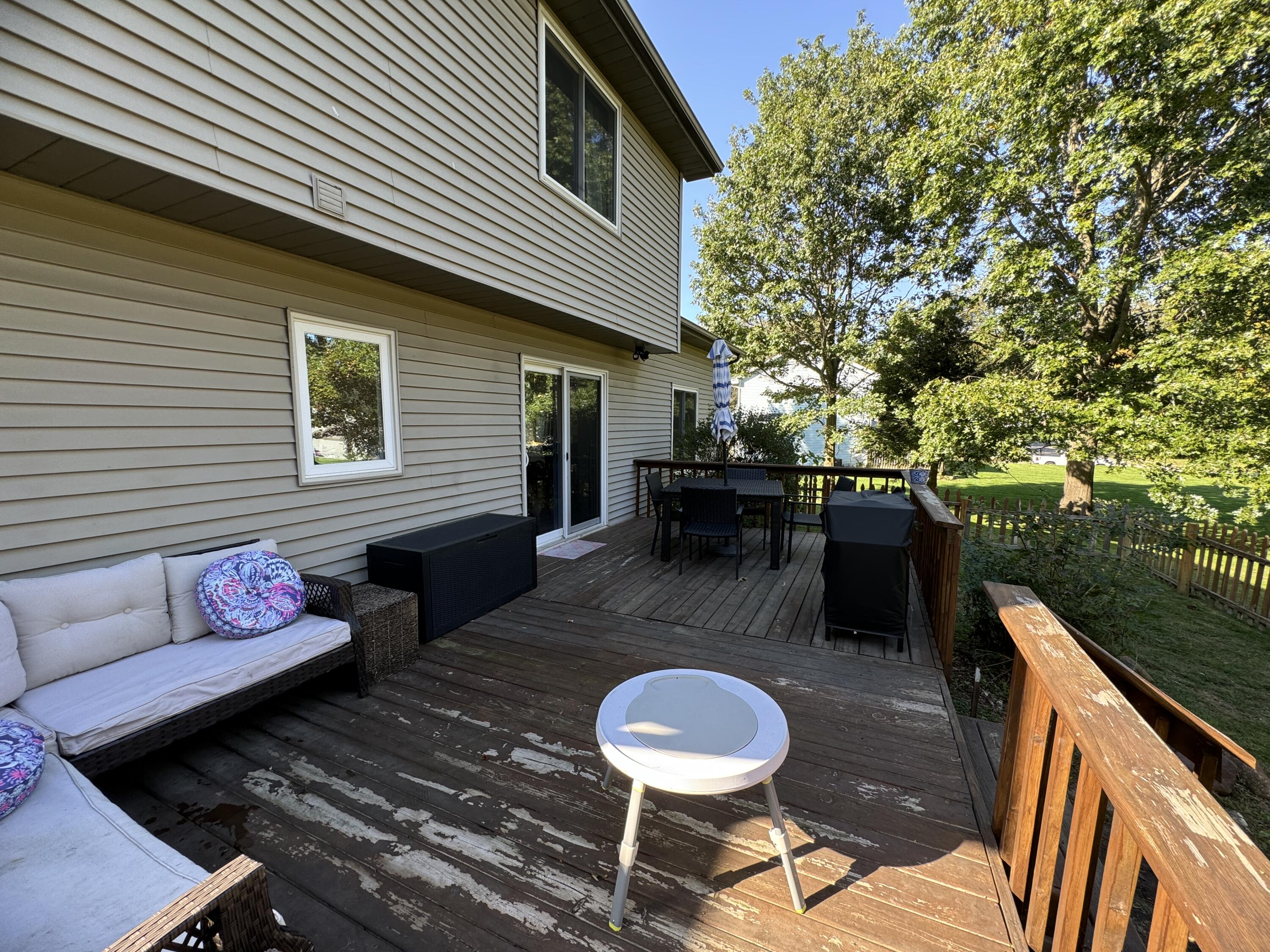 55320 Suncrest Drive