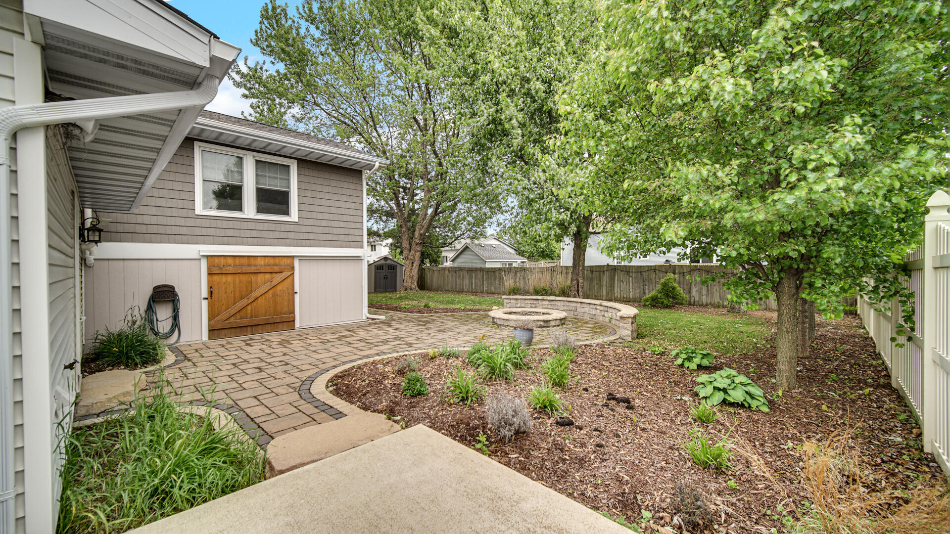 1381 Dixon Parkway