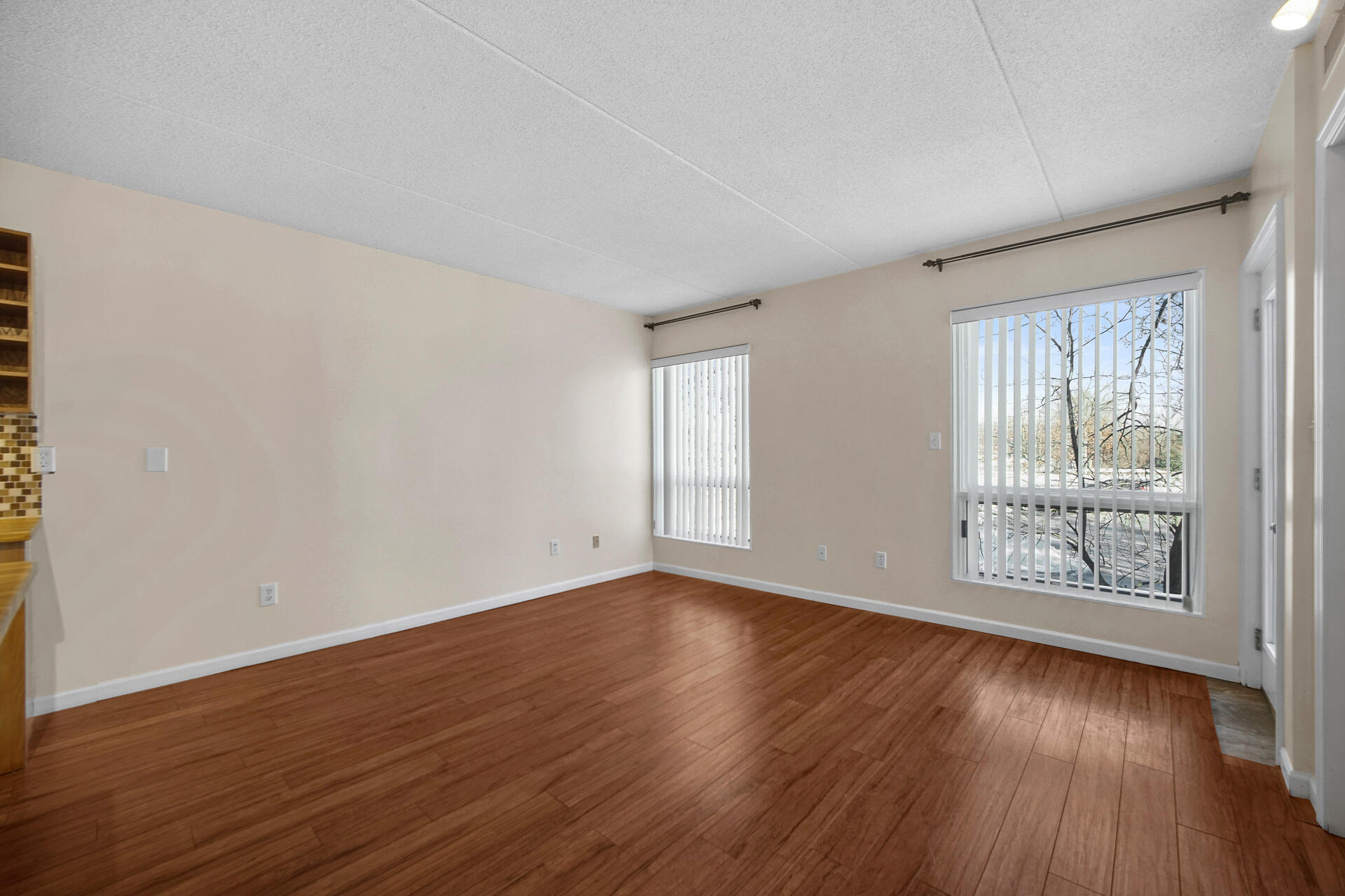 2 Karwick Glen Drive