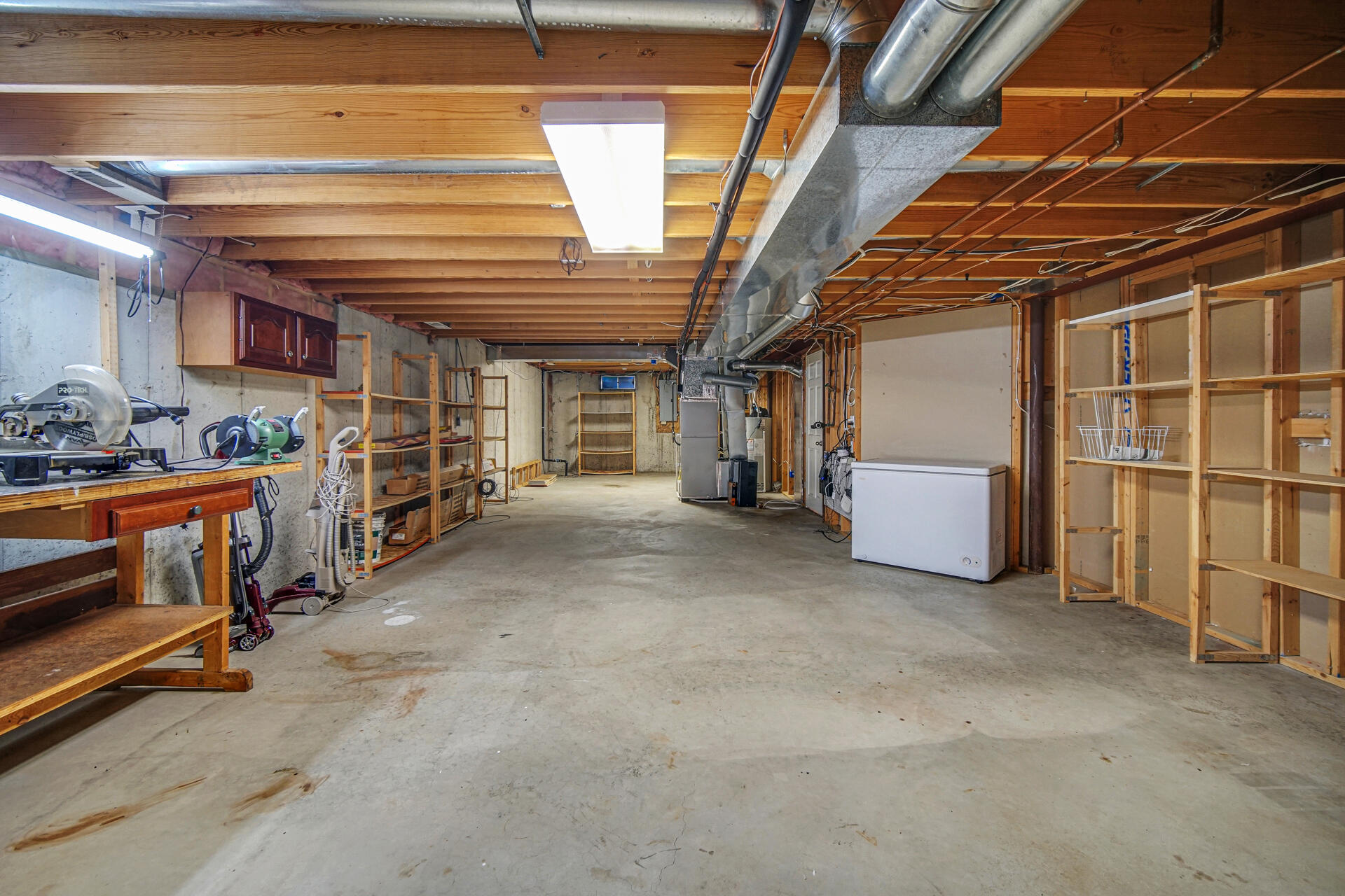 1550 Hogan Ave