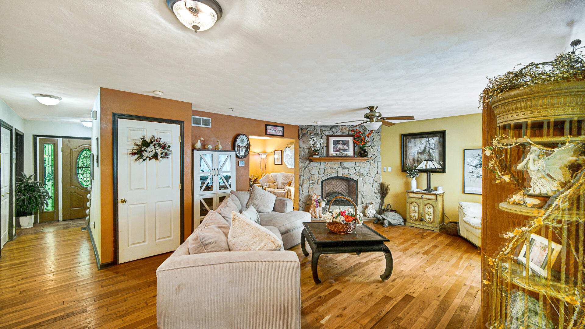 4706 E State Rd 4