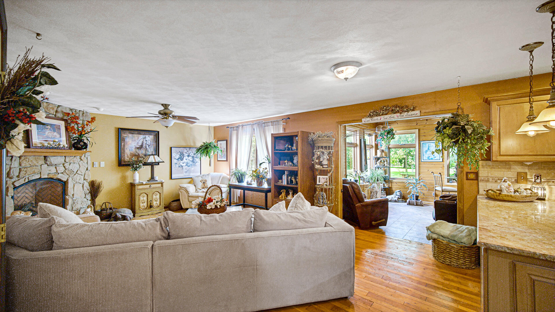 4706 E State Rd 4