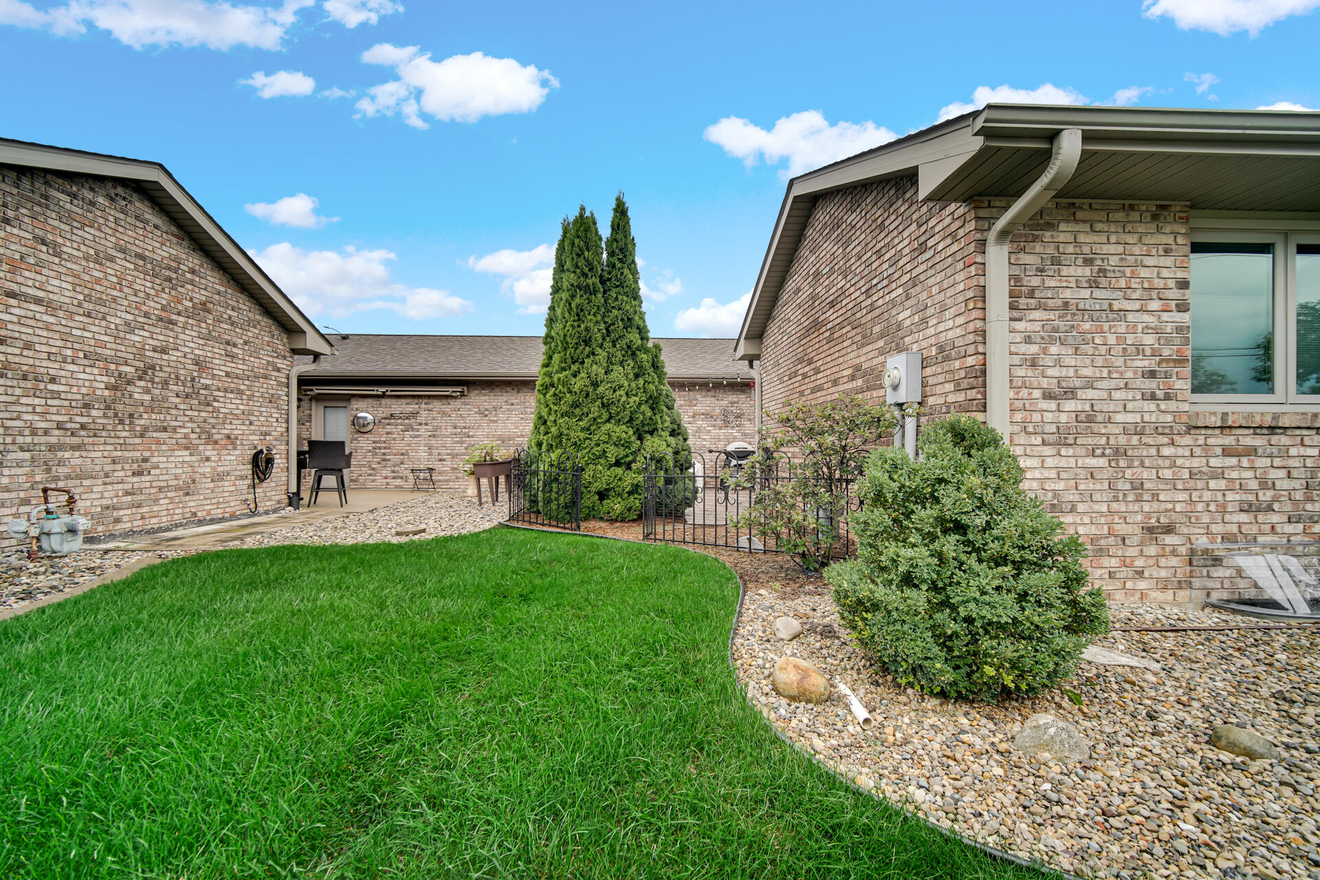 101 Regency Pkwy