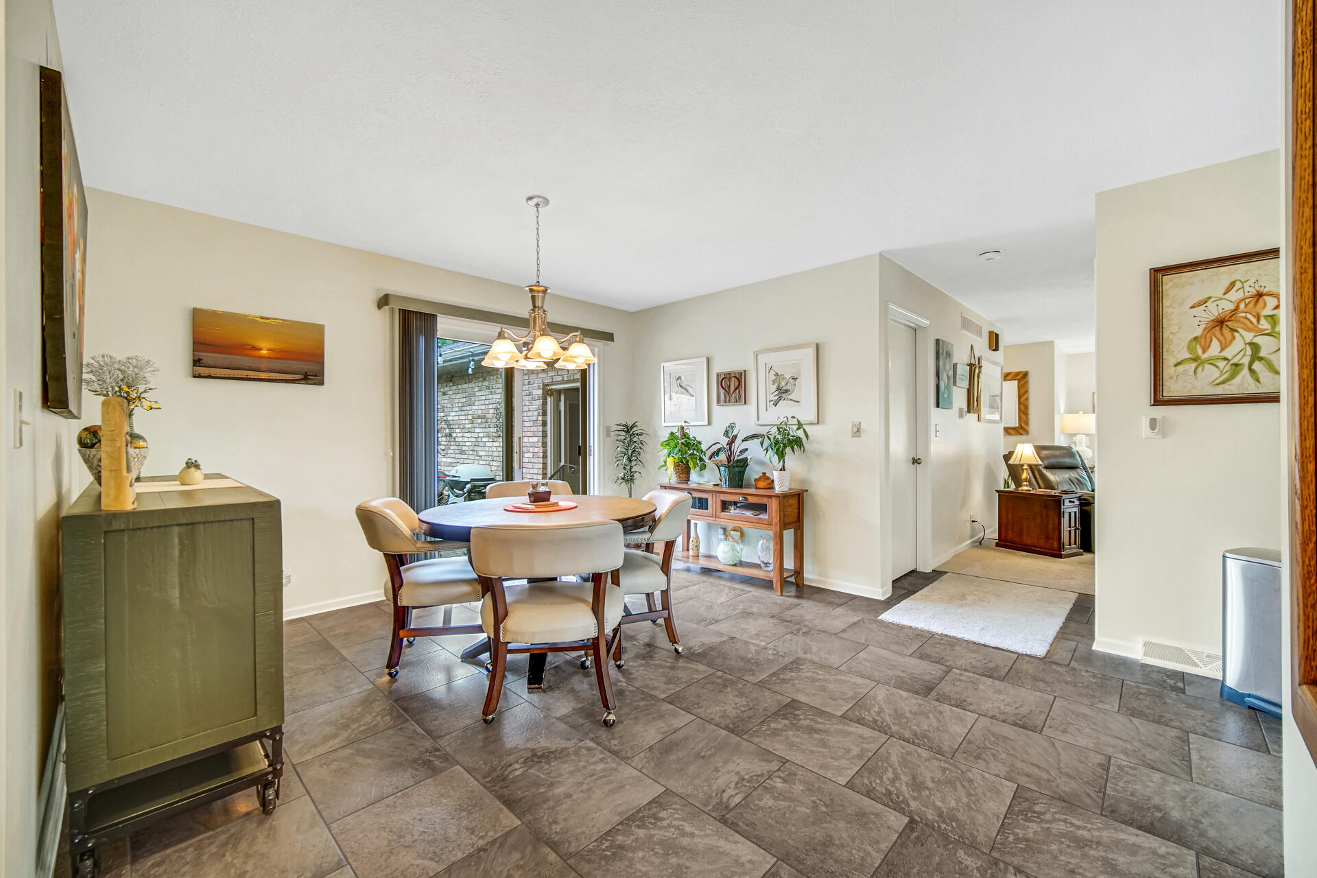 101 Regency Pkwy