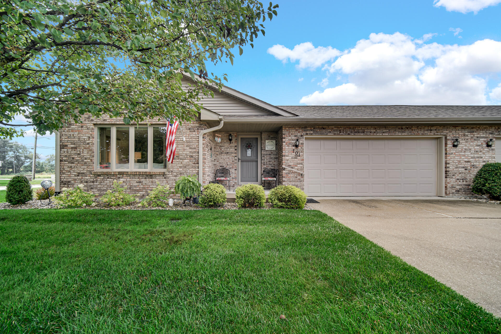 101 Regency Pkwy