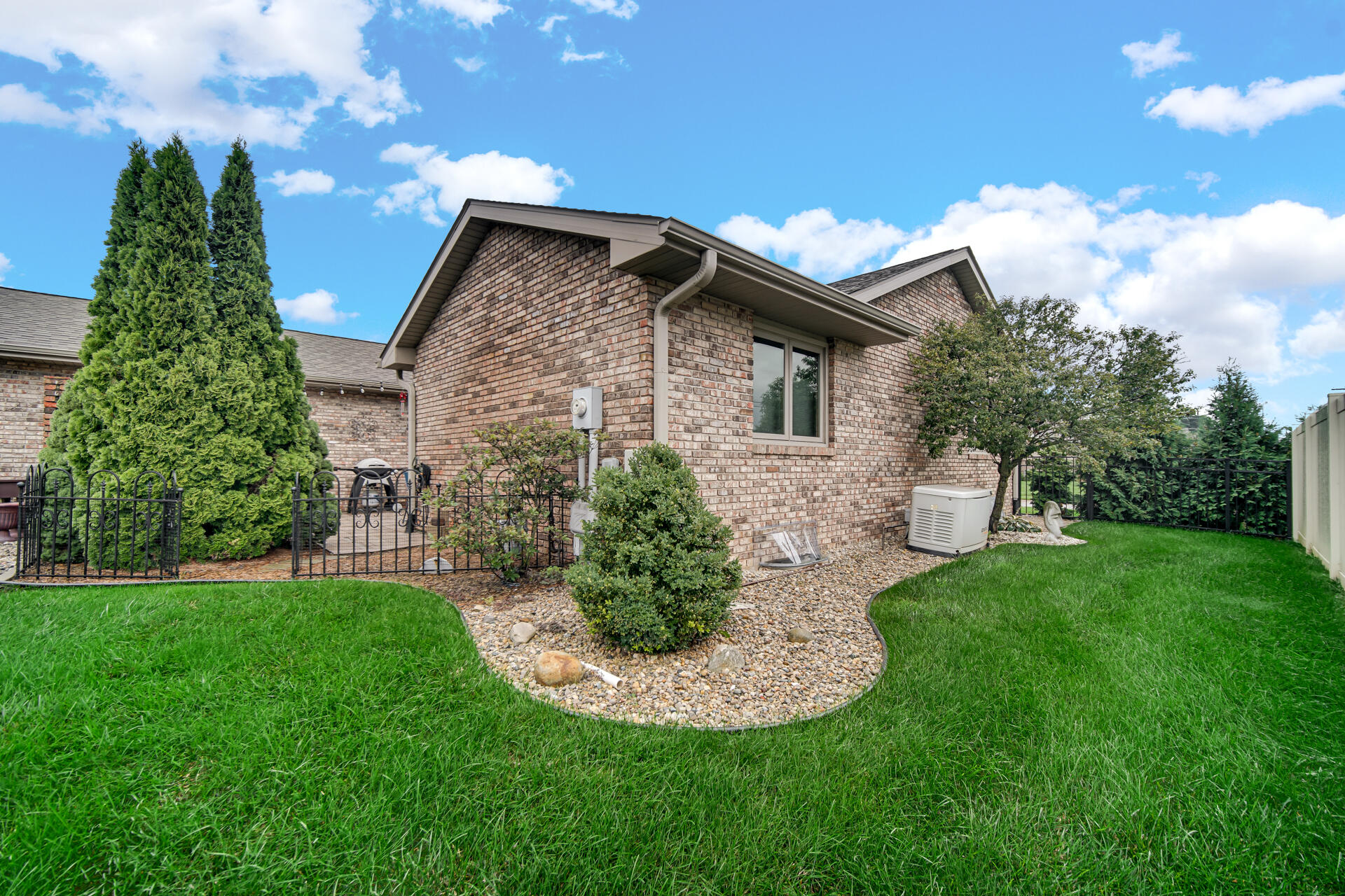 101 Regency Pkwy