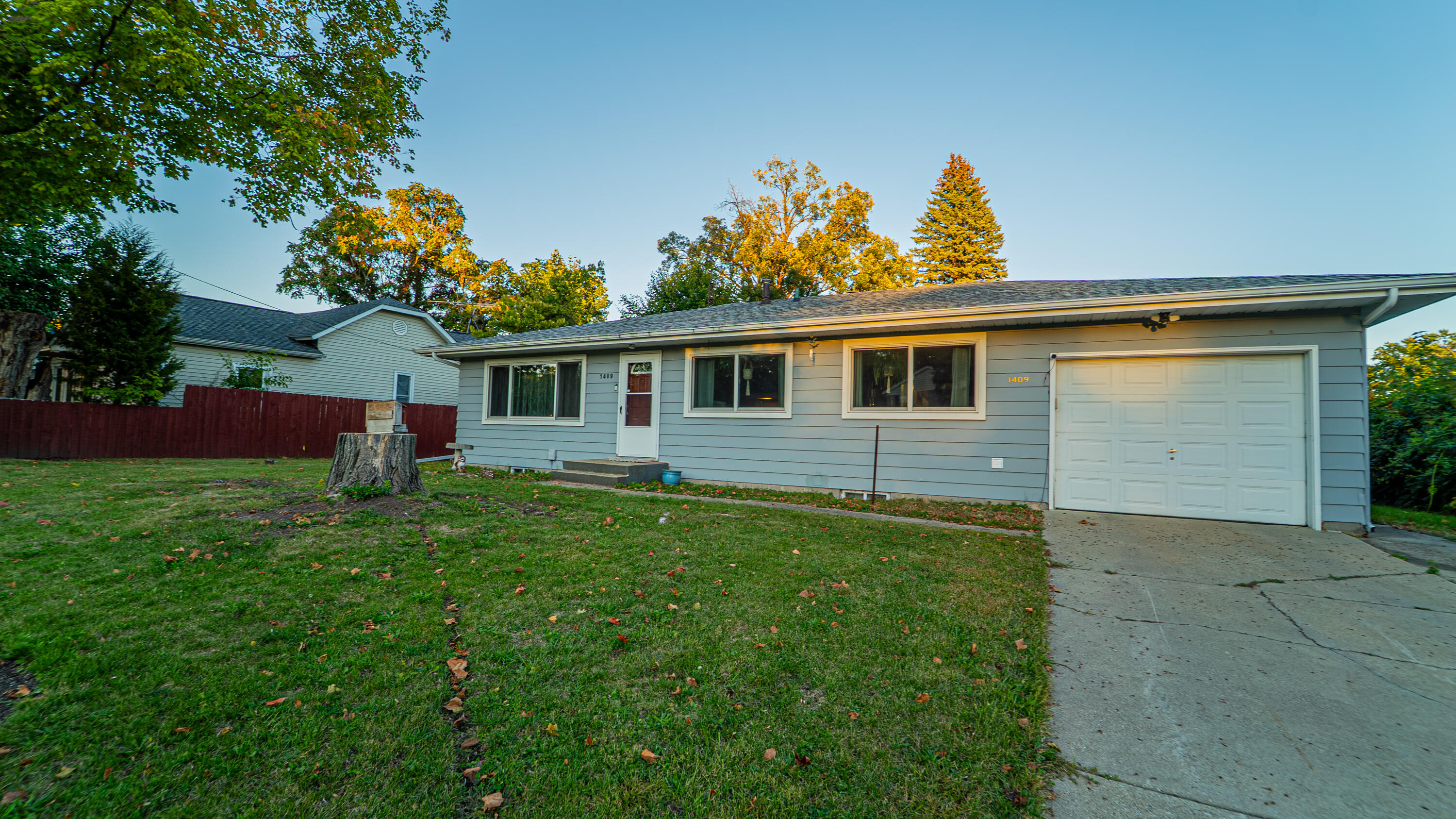 1409 Andrew Avenue