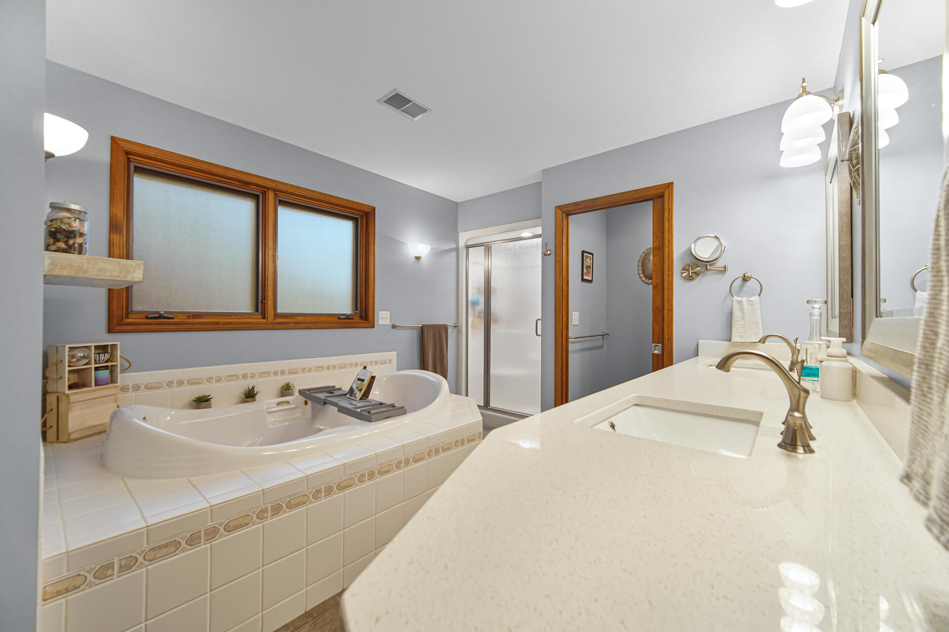4079 W Schultz Road