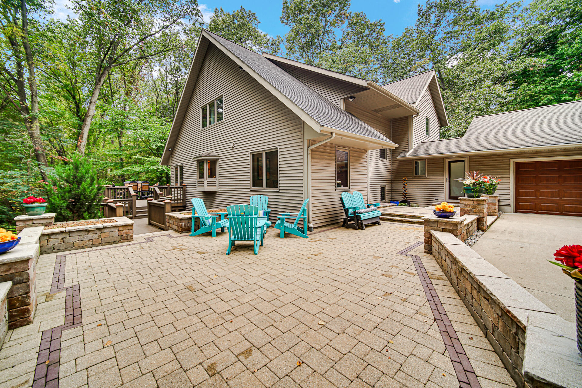 4079 W Schultz Road