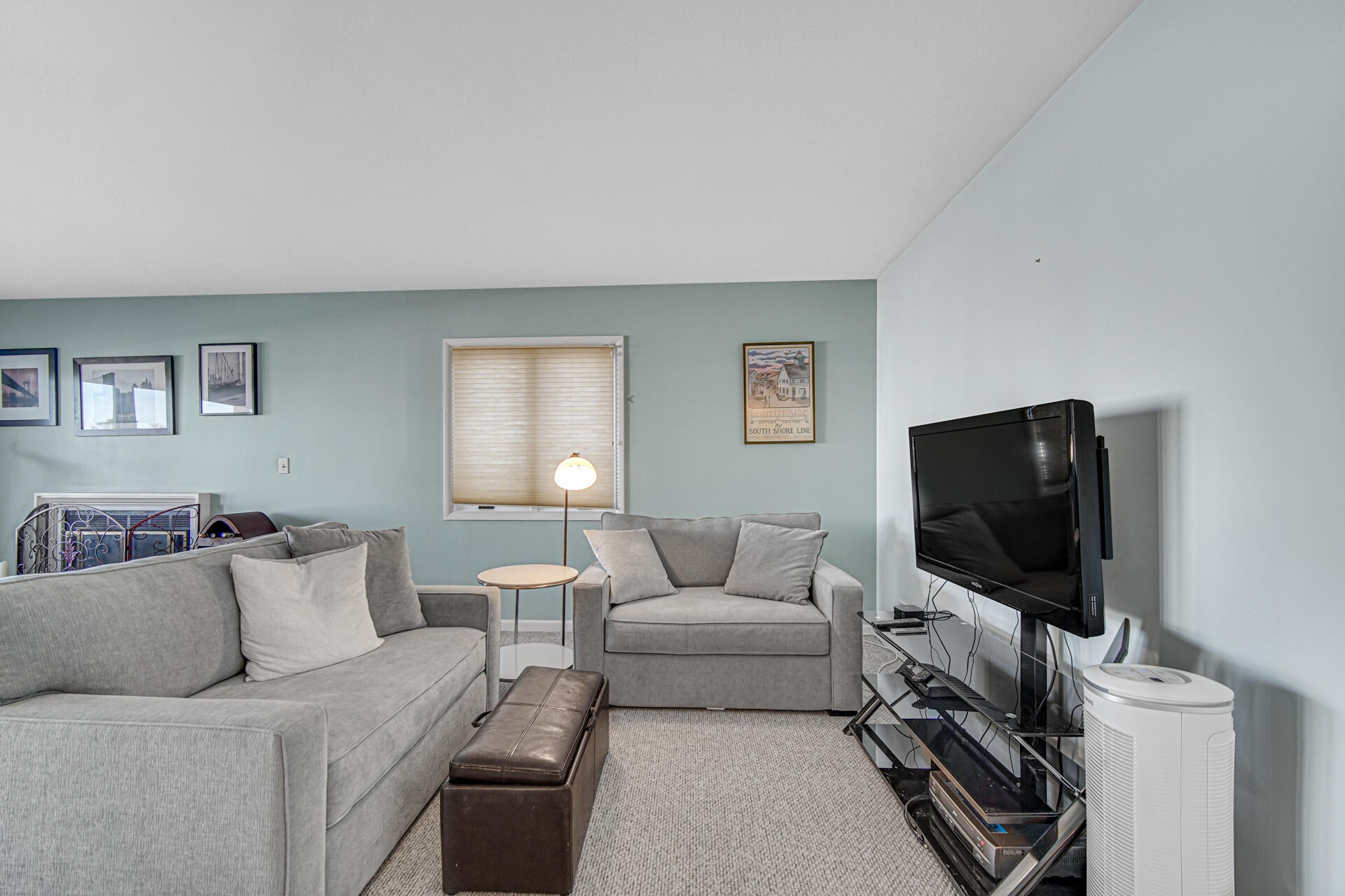 2 Marine Drive Unit: 6