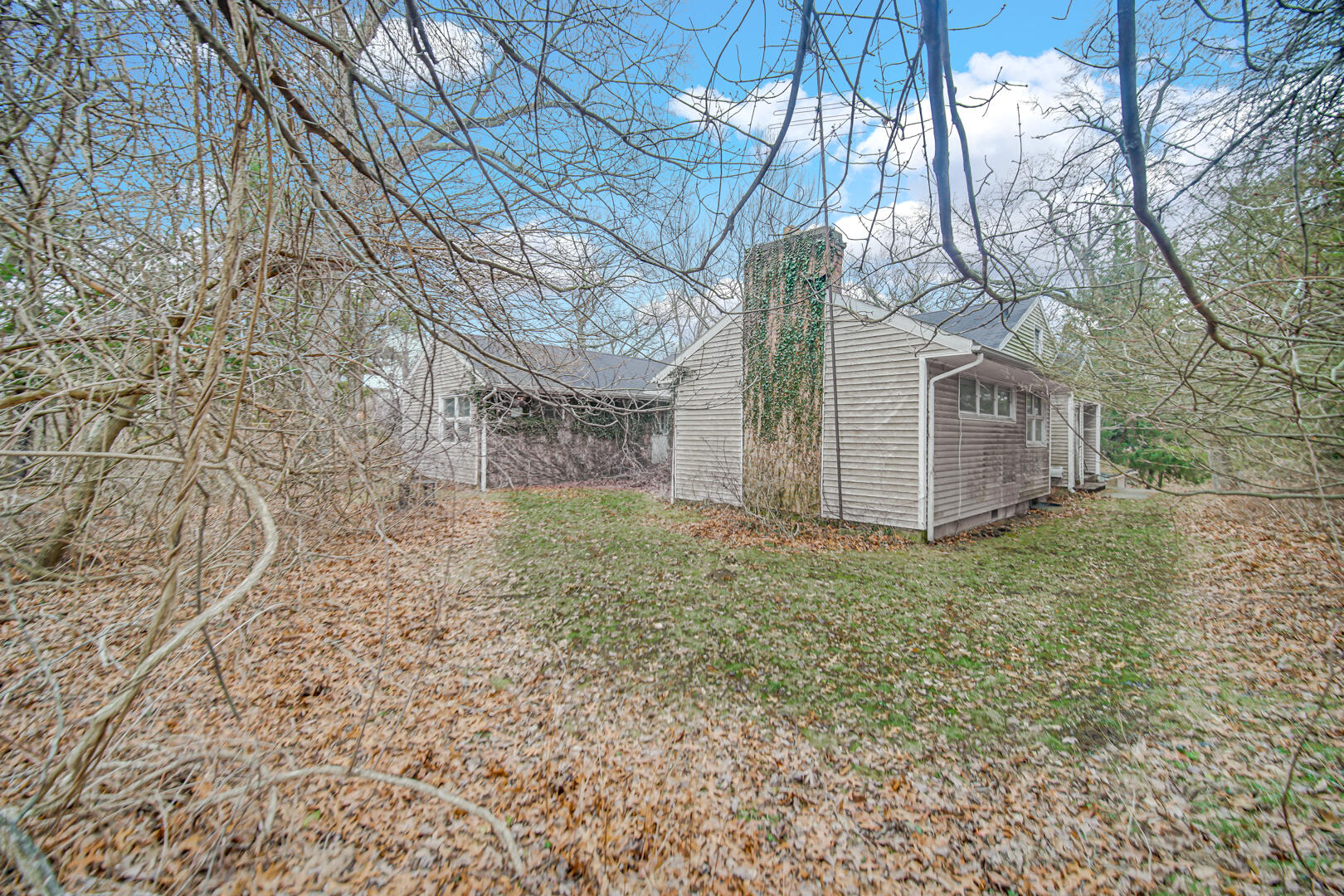 2906 Oriole Trail