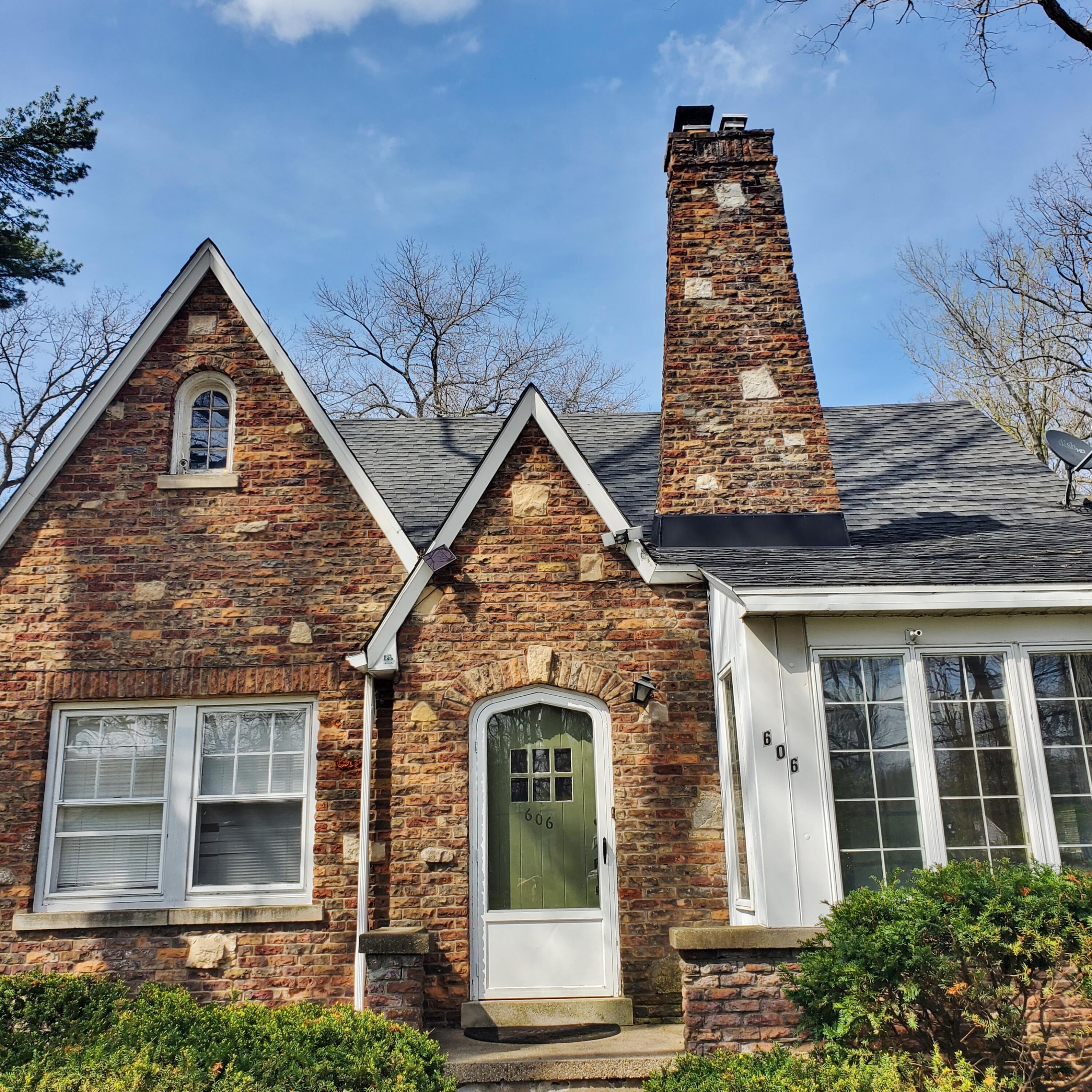606 Hobart Street
