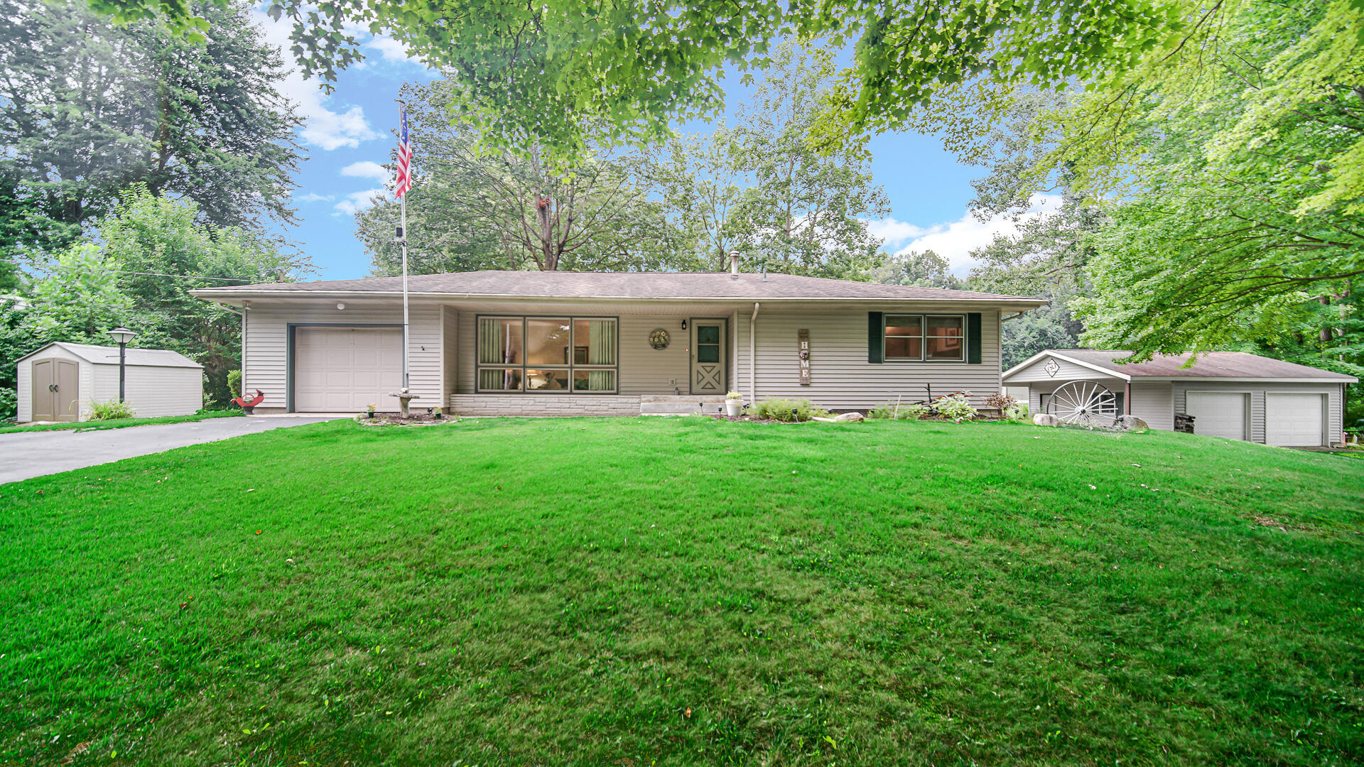 3688 N Promenade Circle