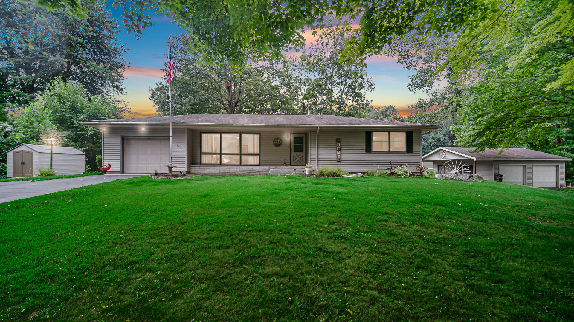 3688 N Promenade Circle
