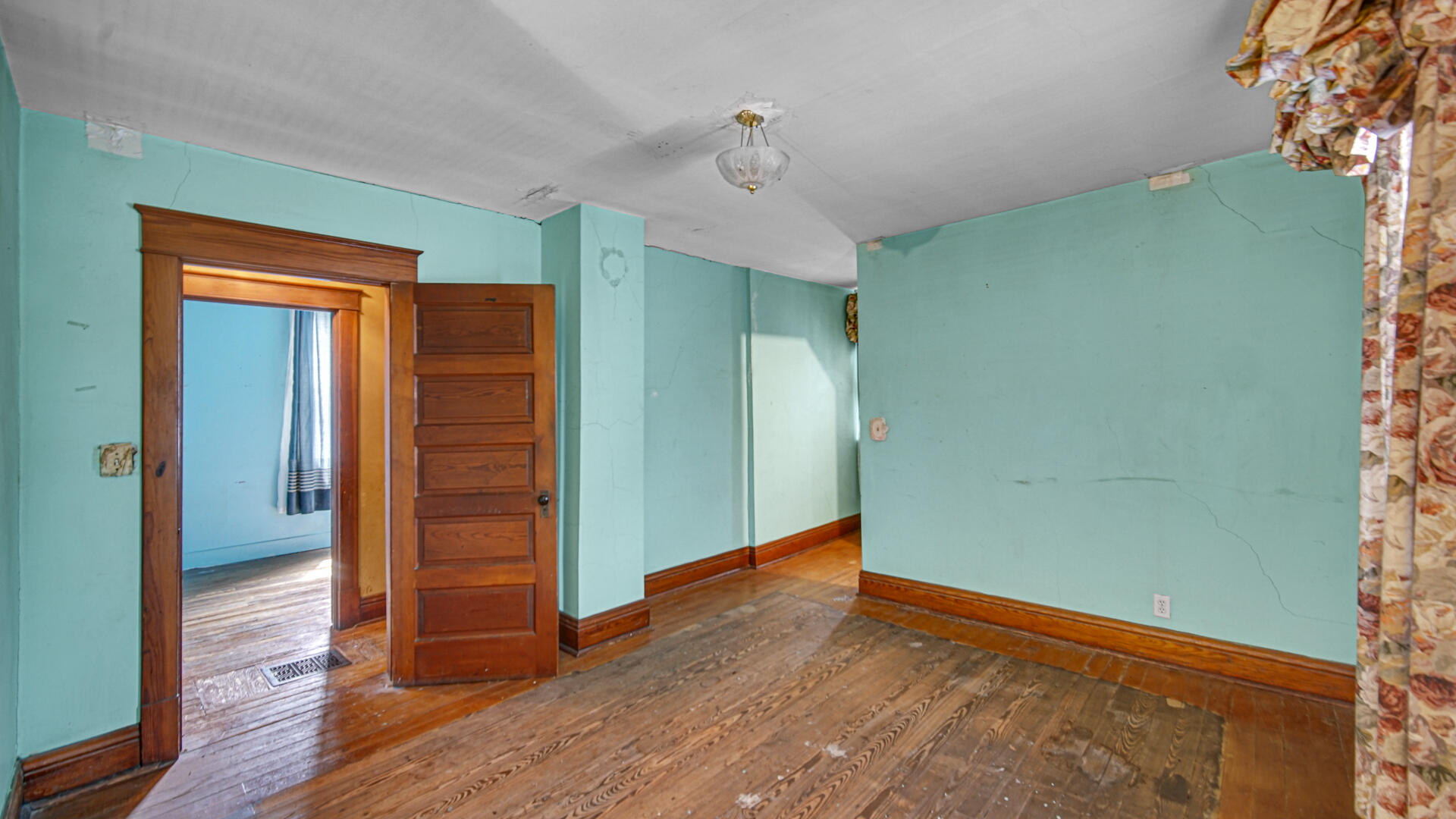 221 S Woodland Avenue
