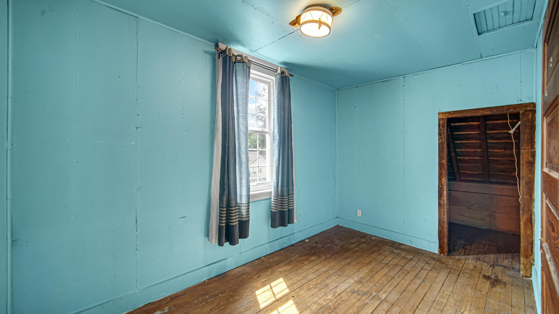221 S Woodland Avenue