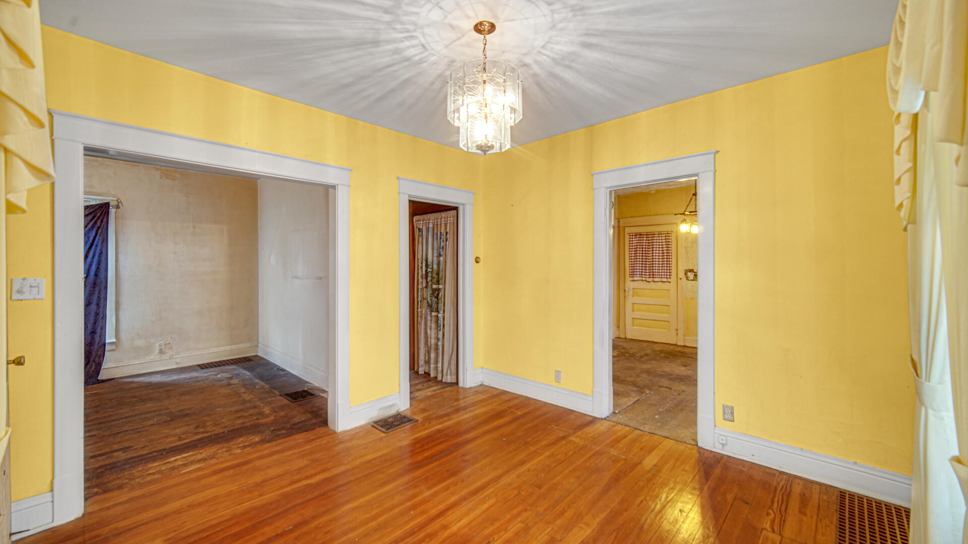 221 S Woodland Avenue