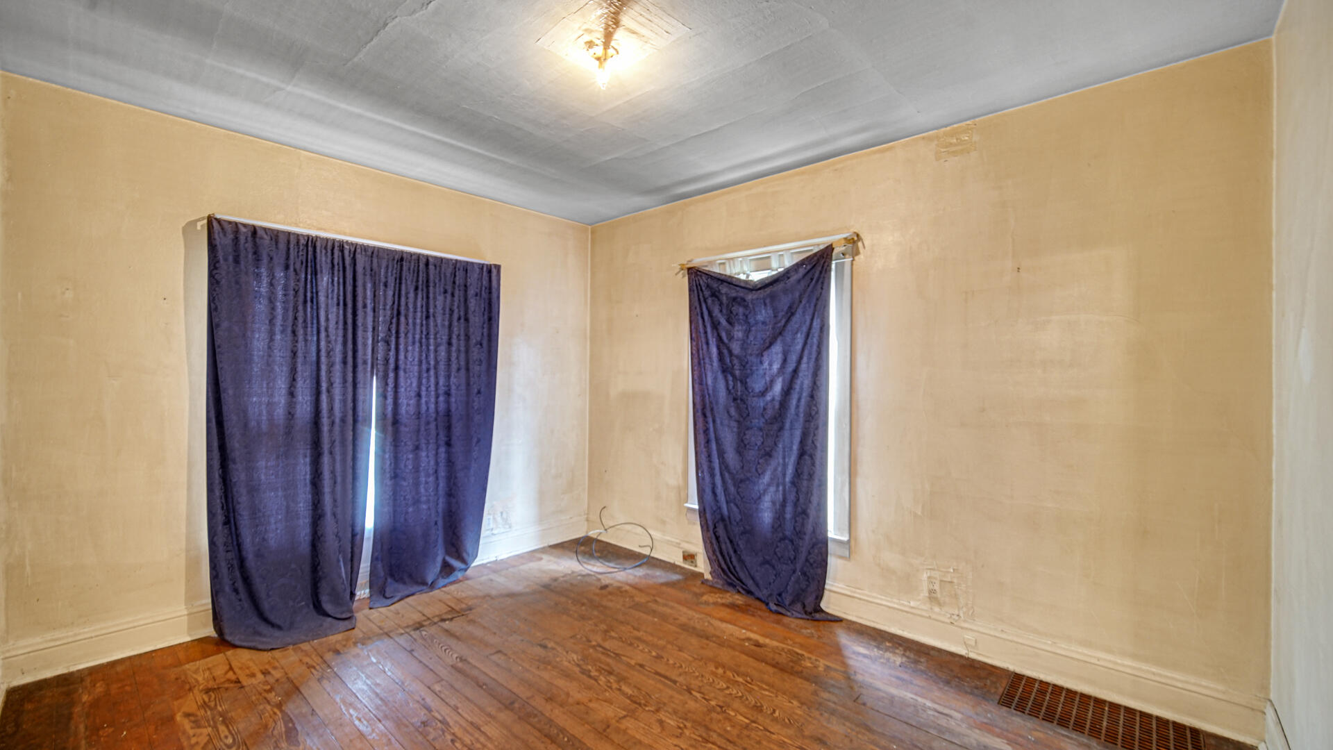 221 S Woodland Avenue