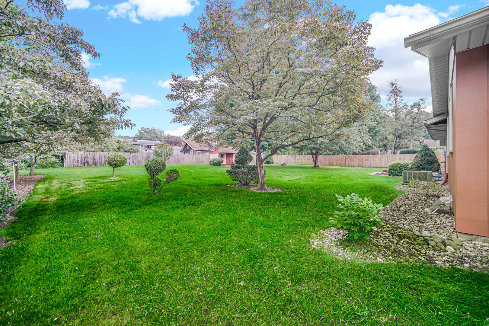 2633 N Stuyvesant Lane