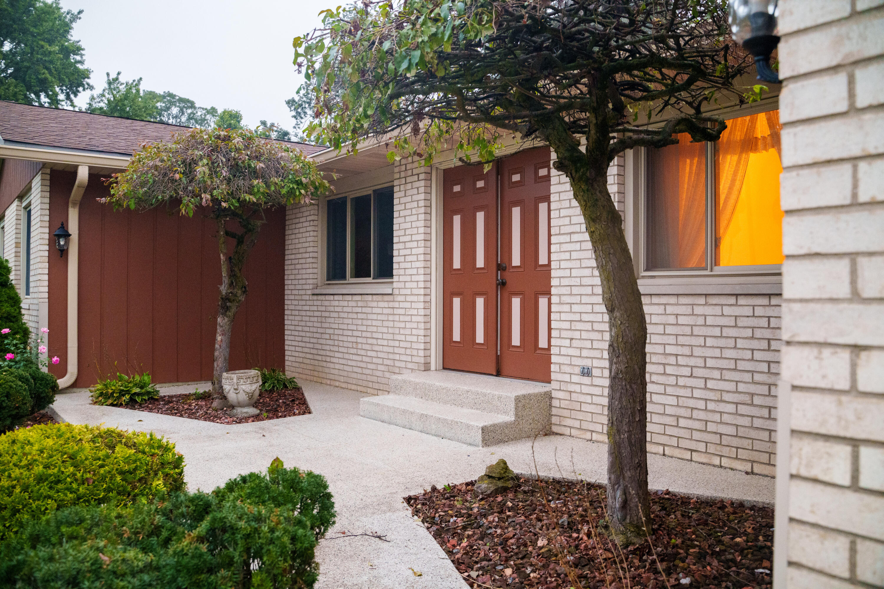 2633 N Stuyvesant Lane