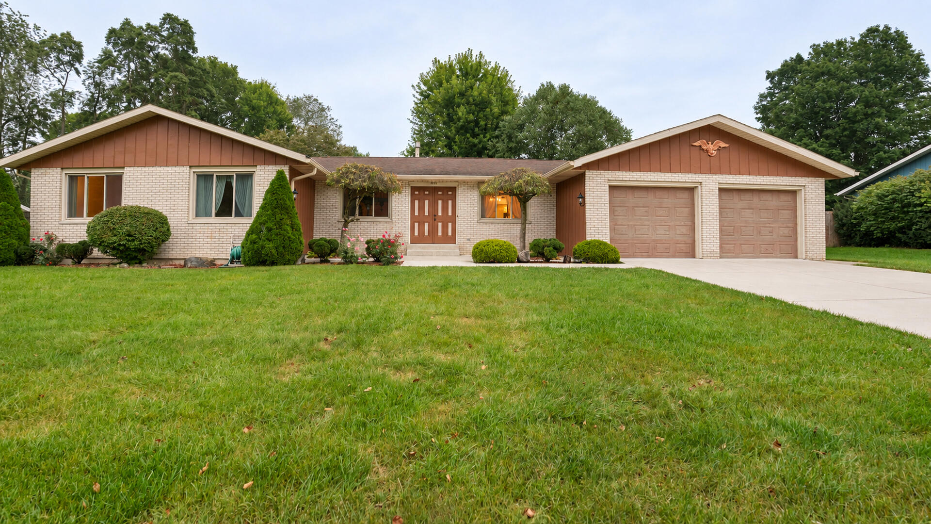 2633 N Stuyvesant Lane