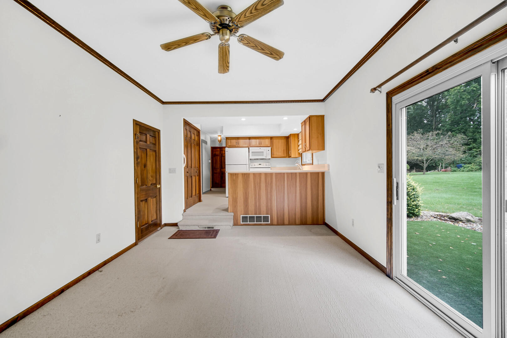 2633 N Stuyvesant Lane
