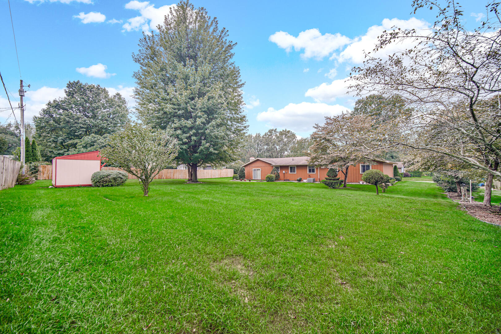 2633 N Stuyvesant Lane