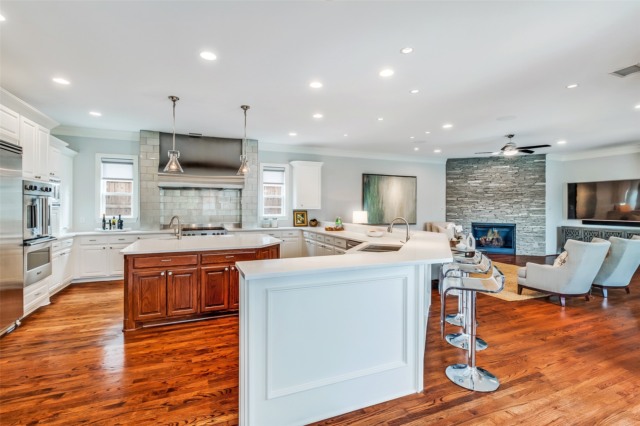 3609 Mockingbird Lane