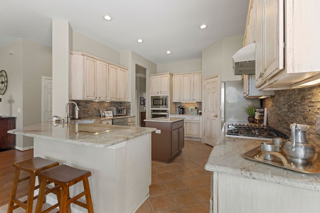 1371 Shadow Creek Drive