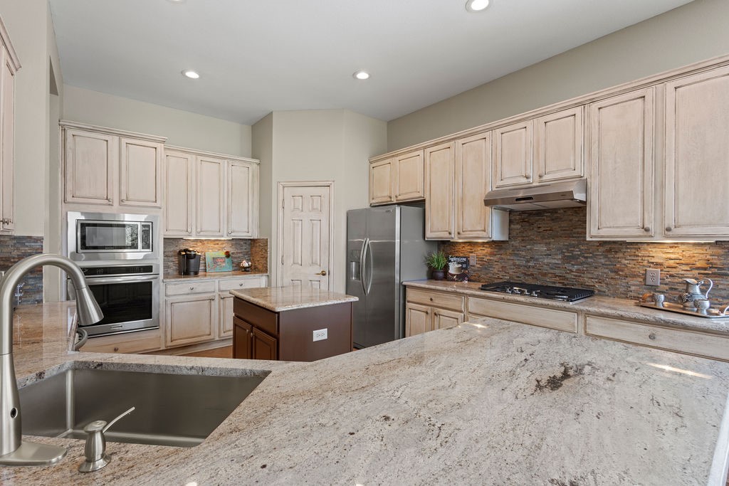 1371 Shadow Creek Drive