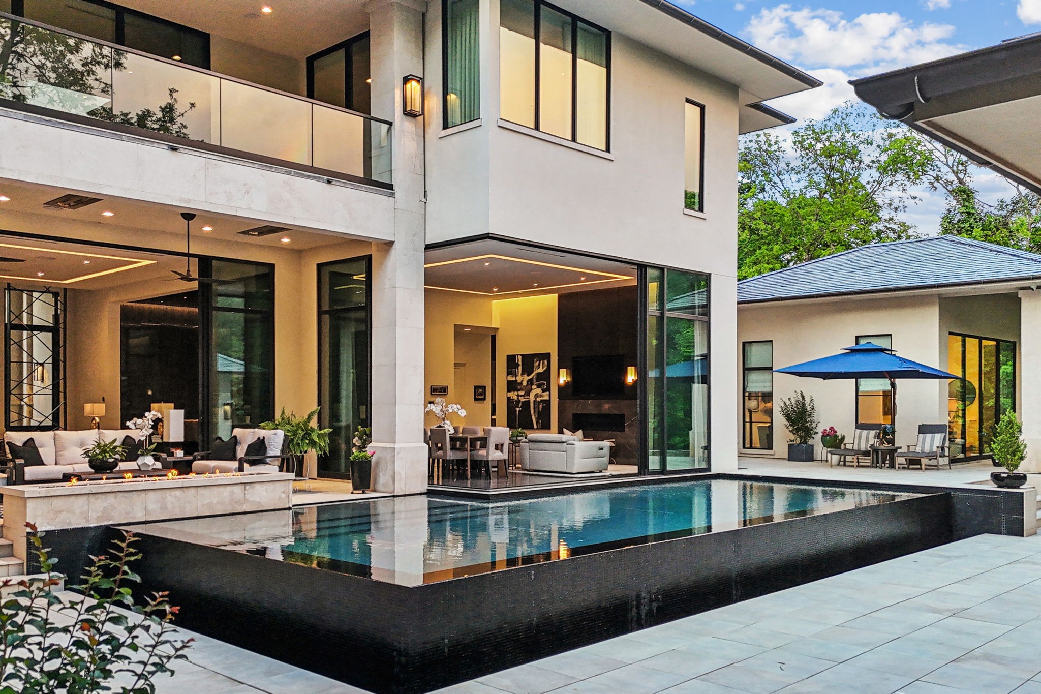 5214 Royal Lane