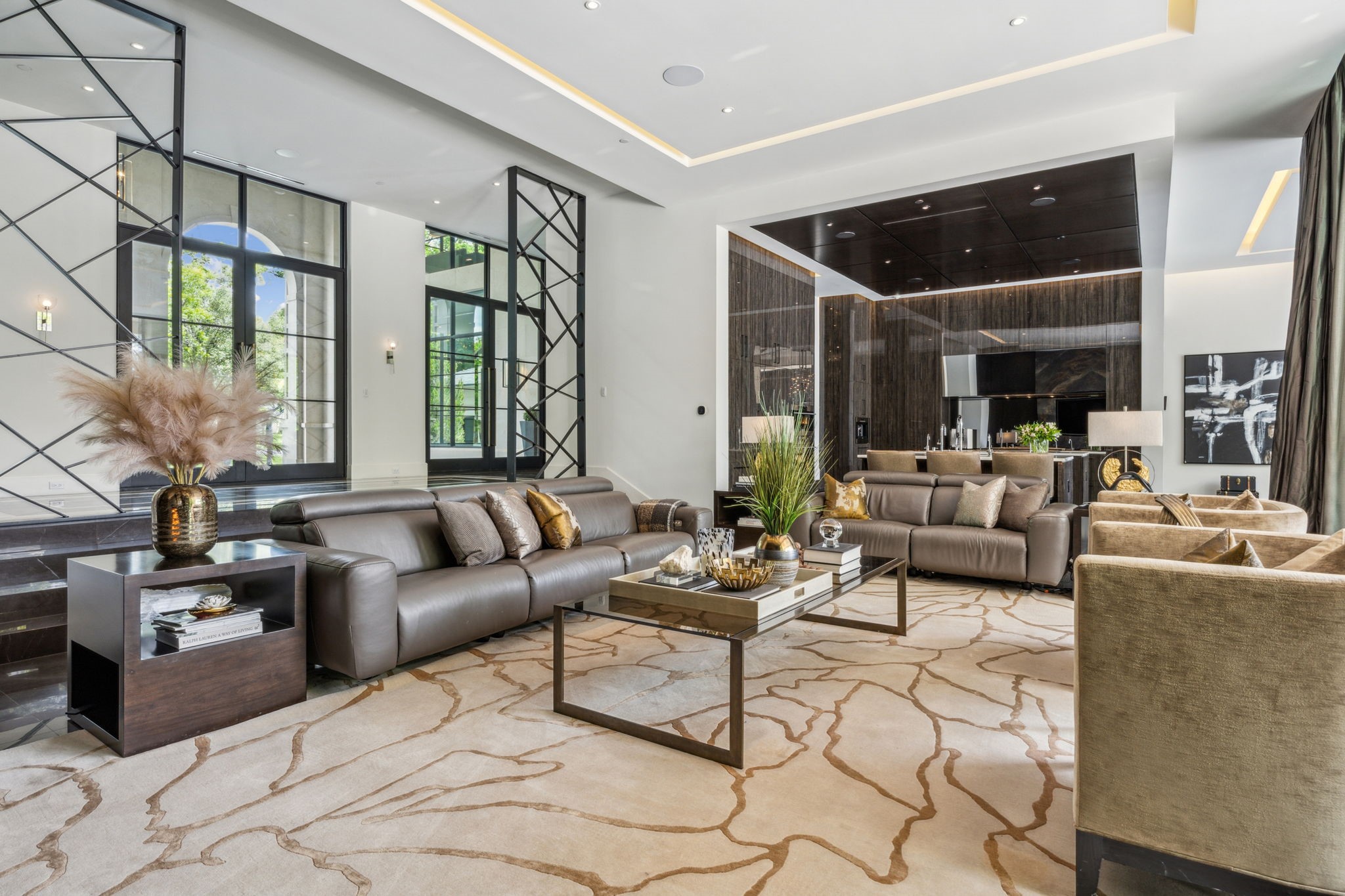 5214 Royal Lane