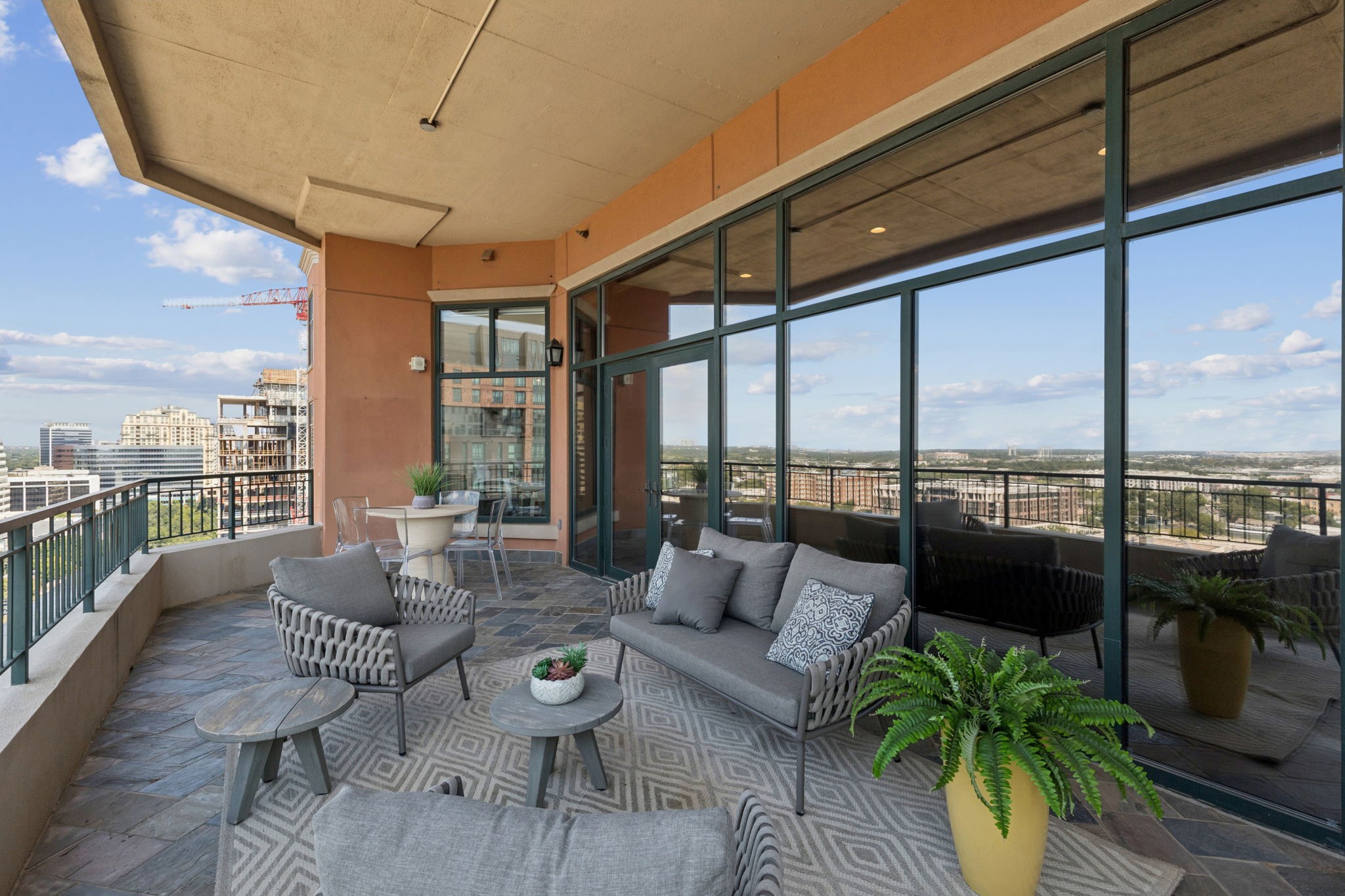 2828 Hood Street 1506