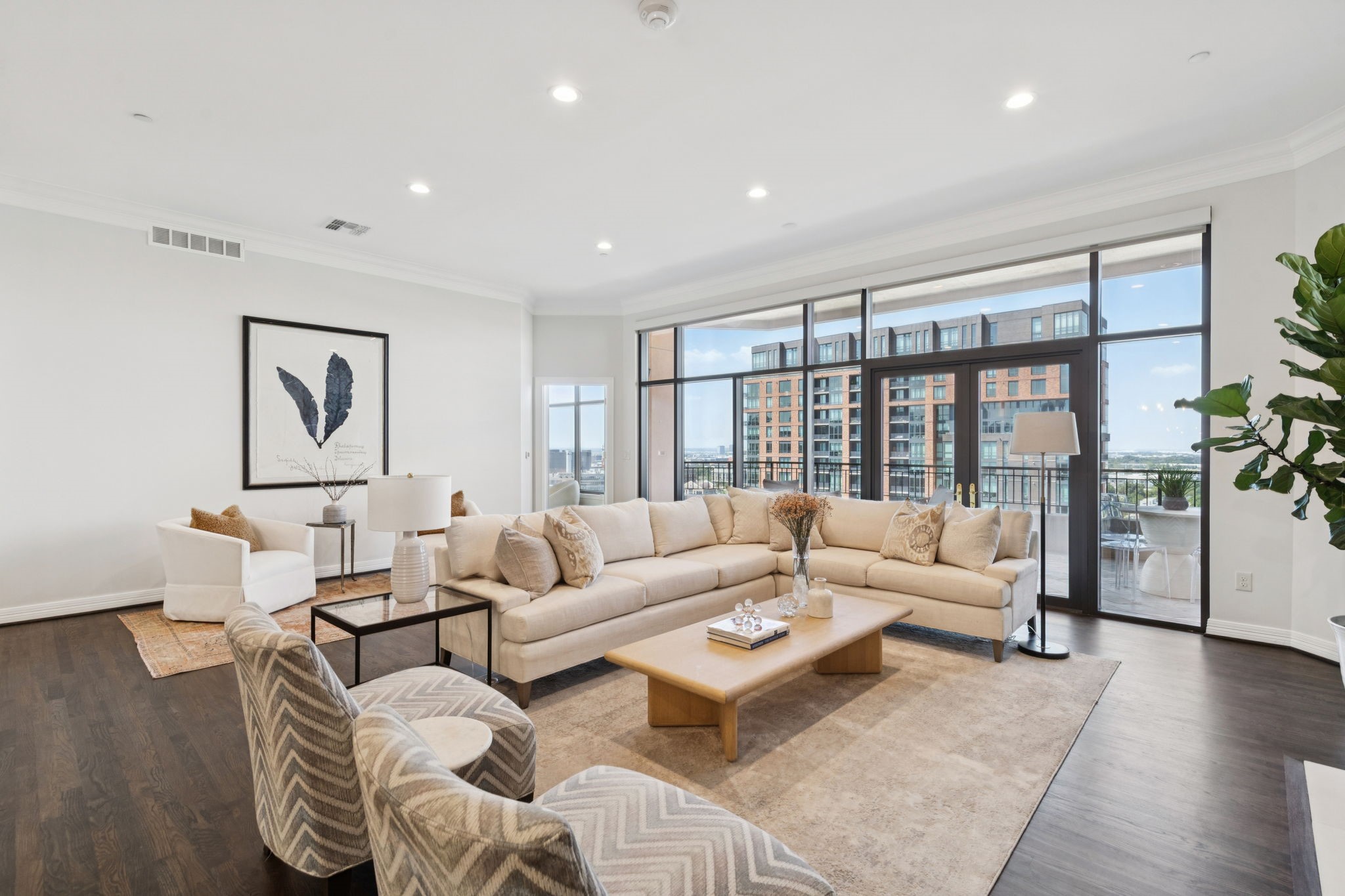 2828 Hood Street 1506