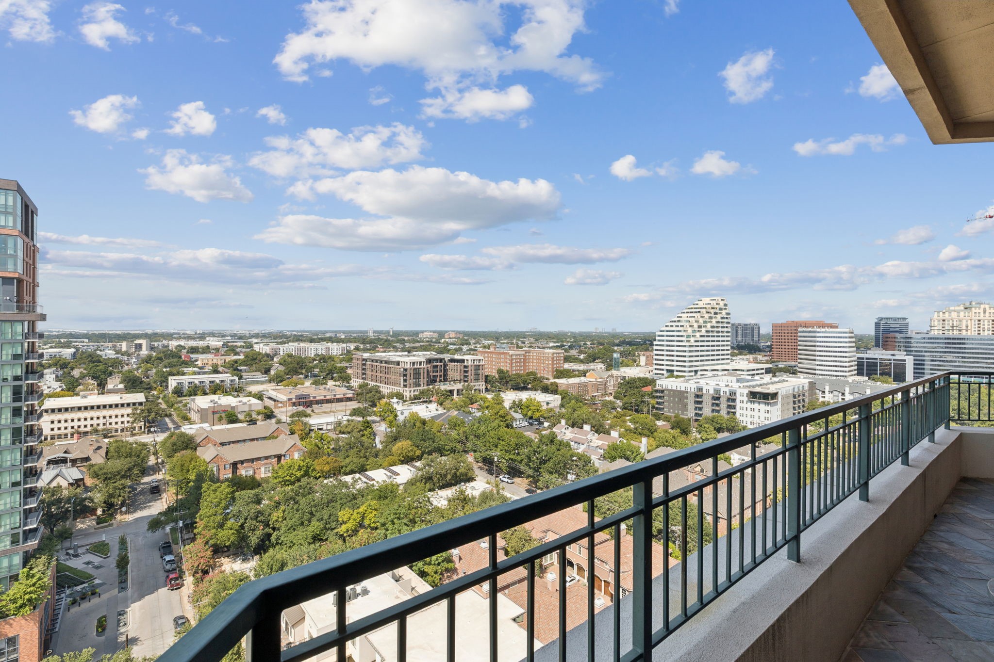 2828 Hood Street 1506