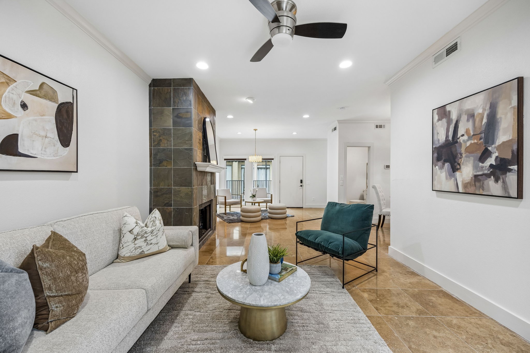 4242 Travis Street 111