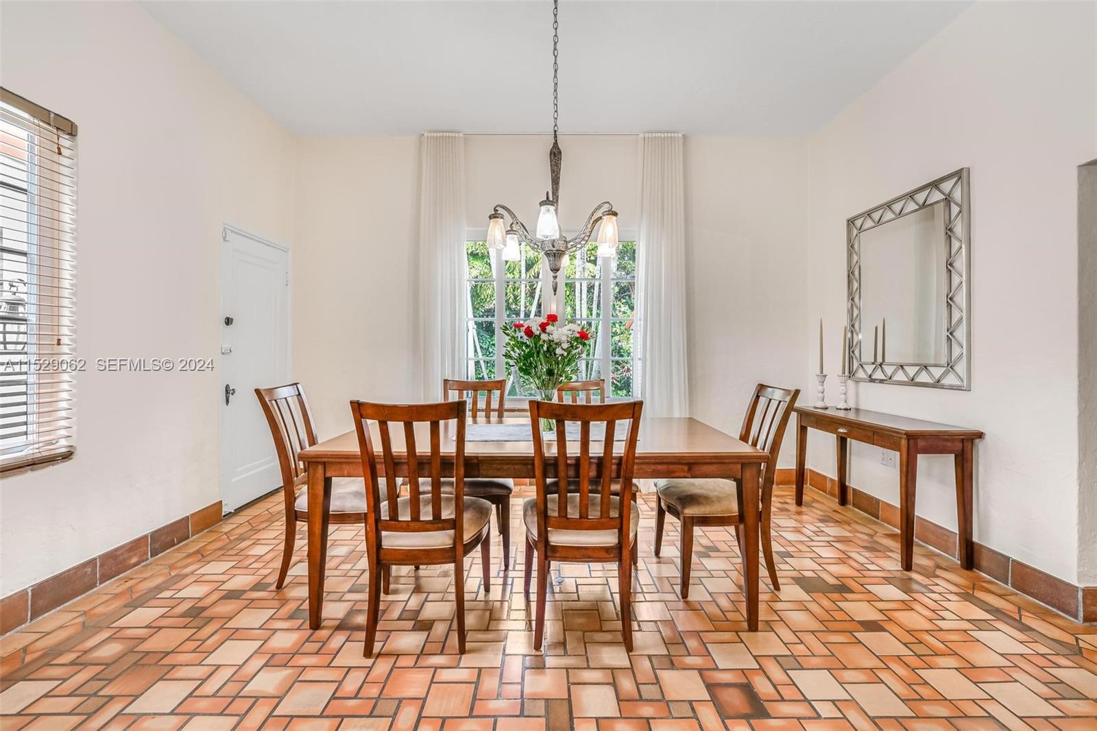 469 NE 55th Street