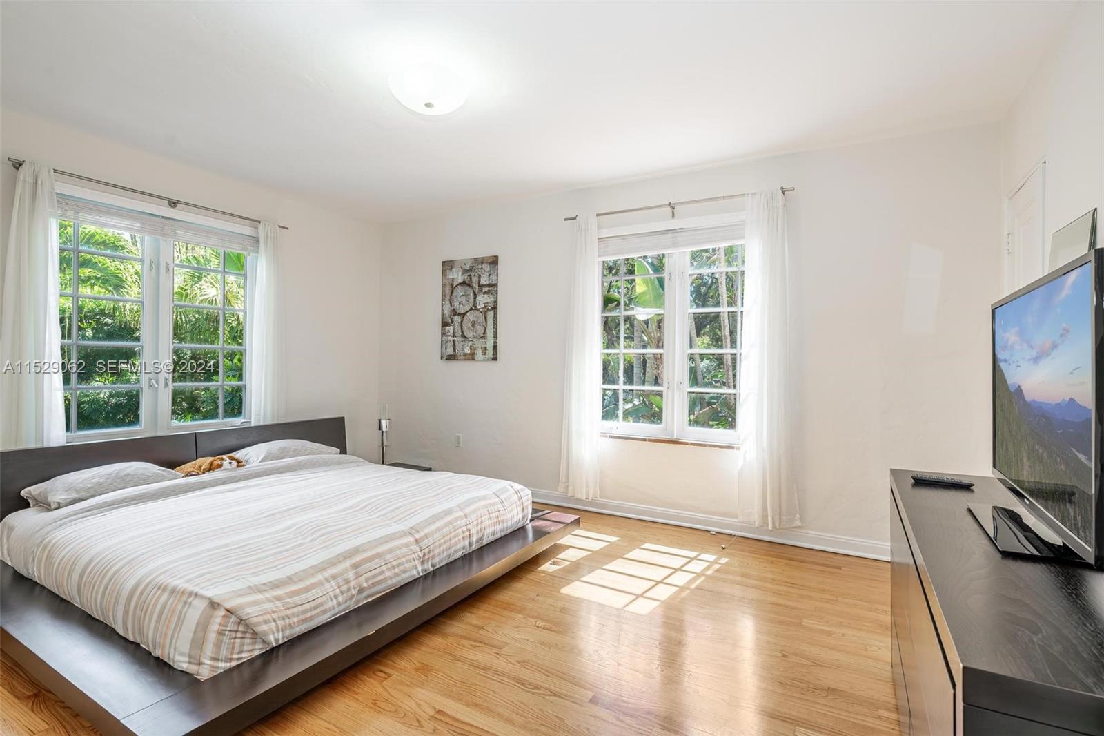 469 NE 55th Street