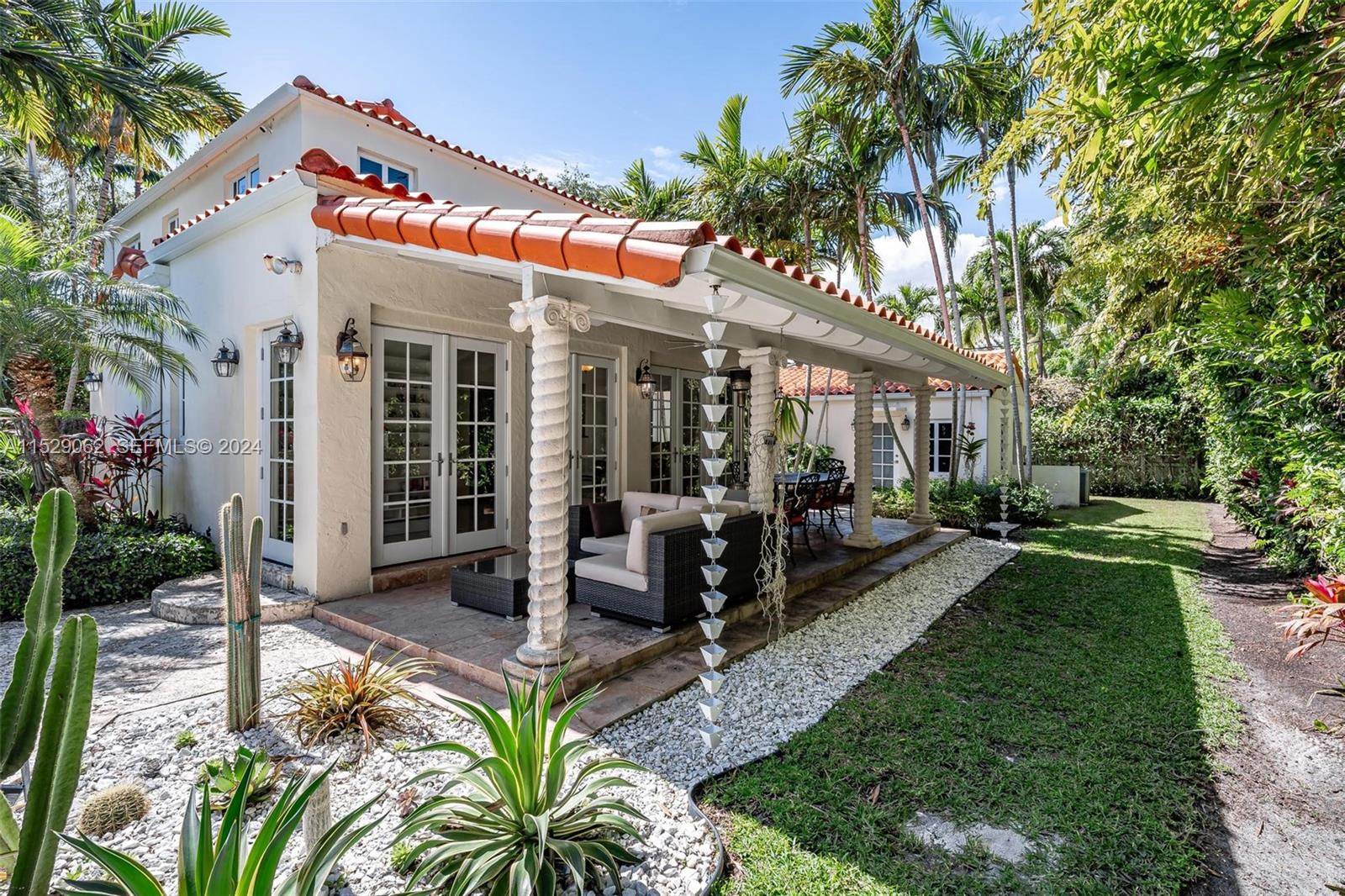 469 NE 55th Street