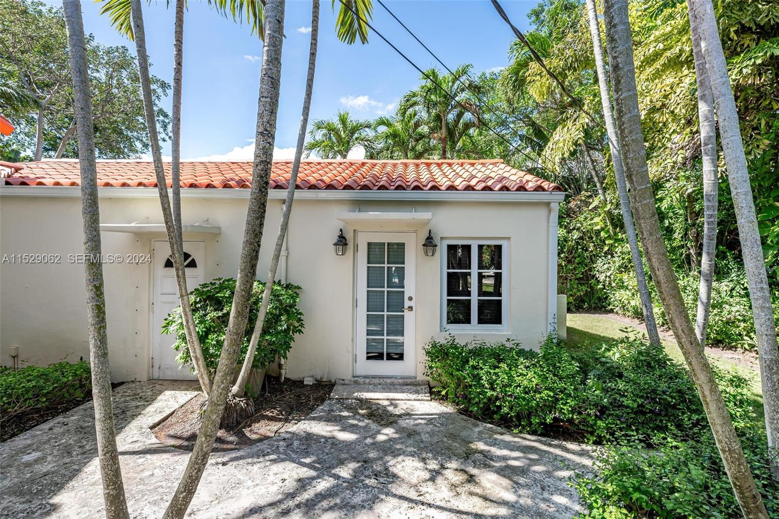 469 NE 55th Street