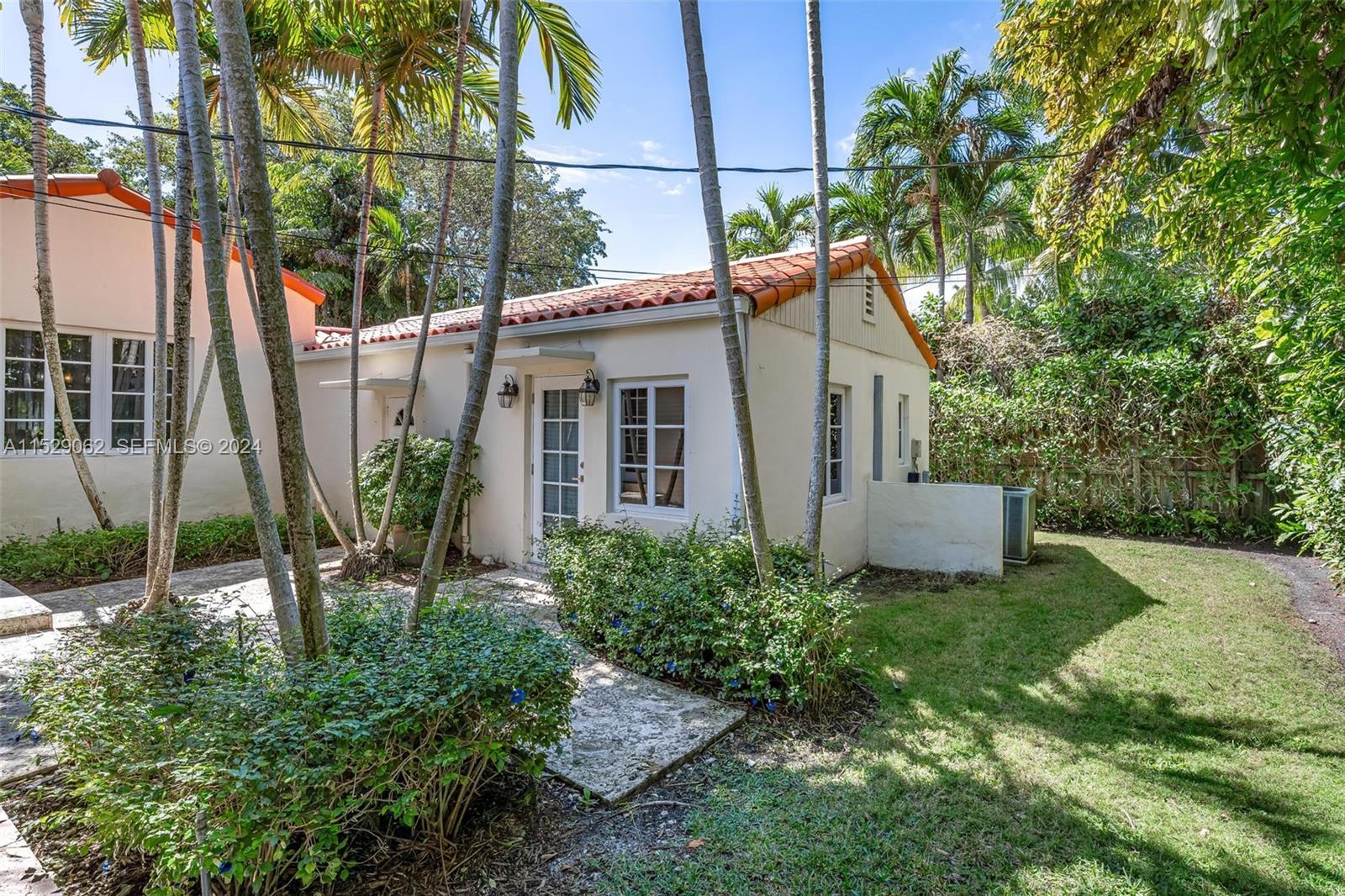 469 NE 55th Street