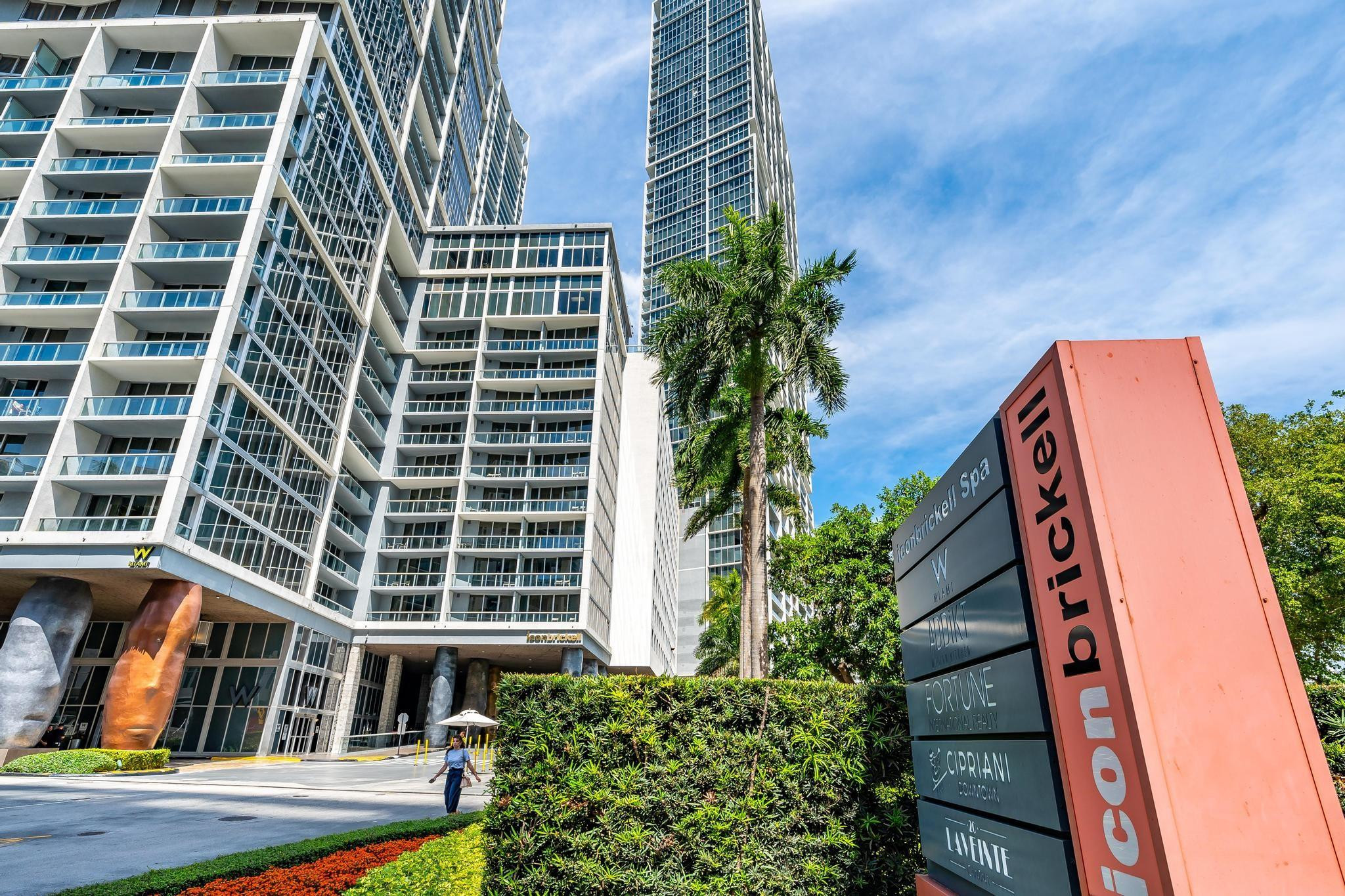 495 Brickell Avenue 5605