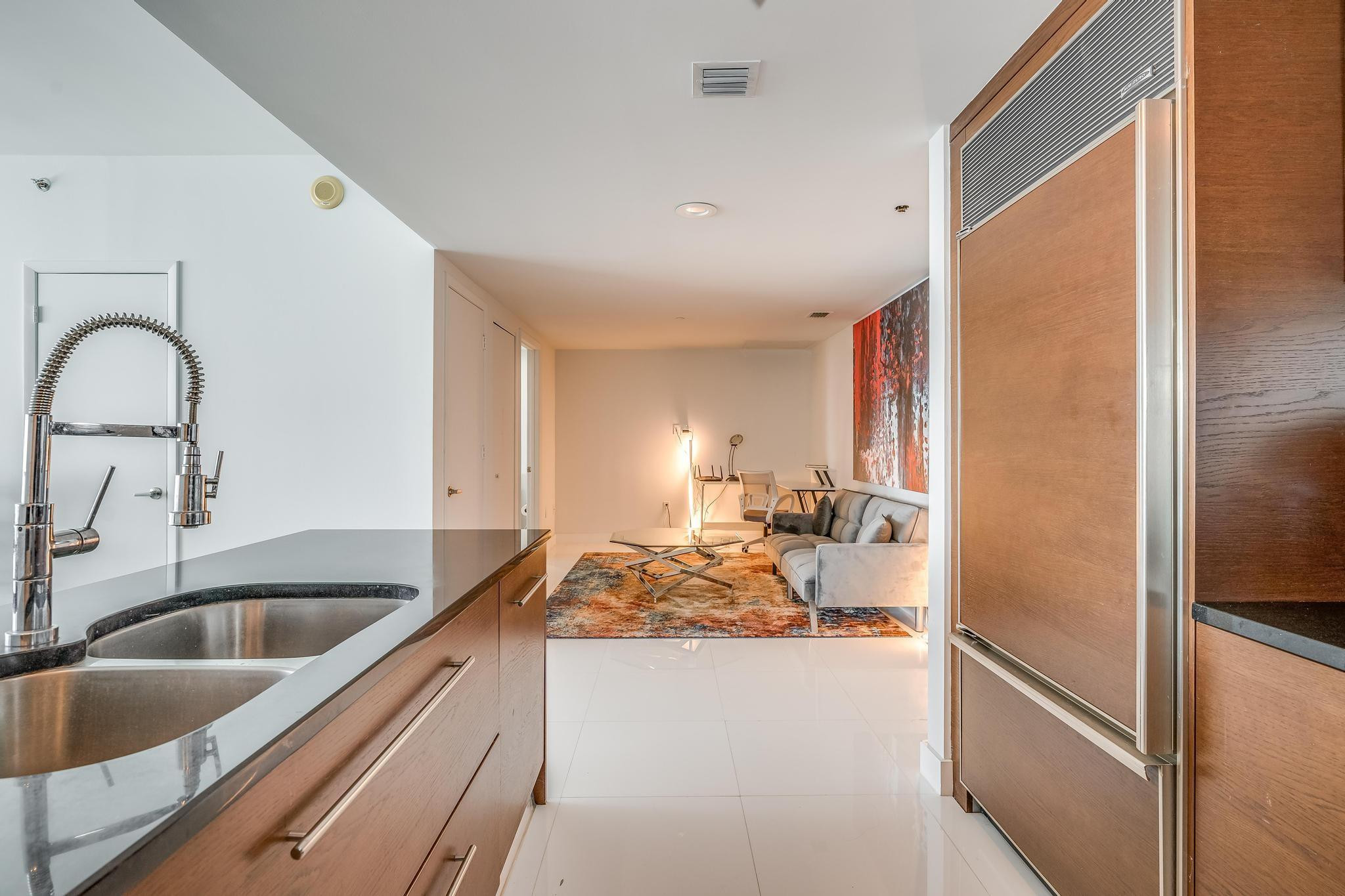 495 Brickell Avenue 5605