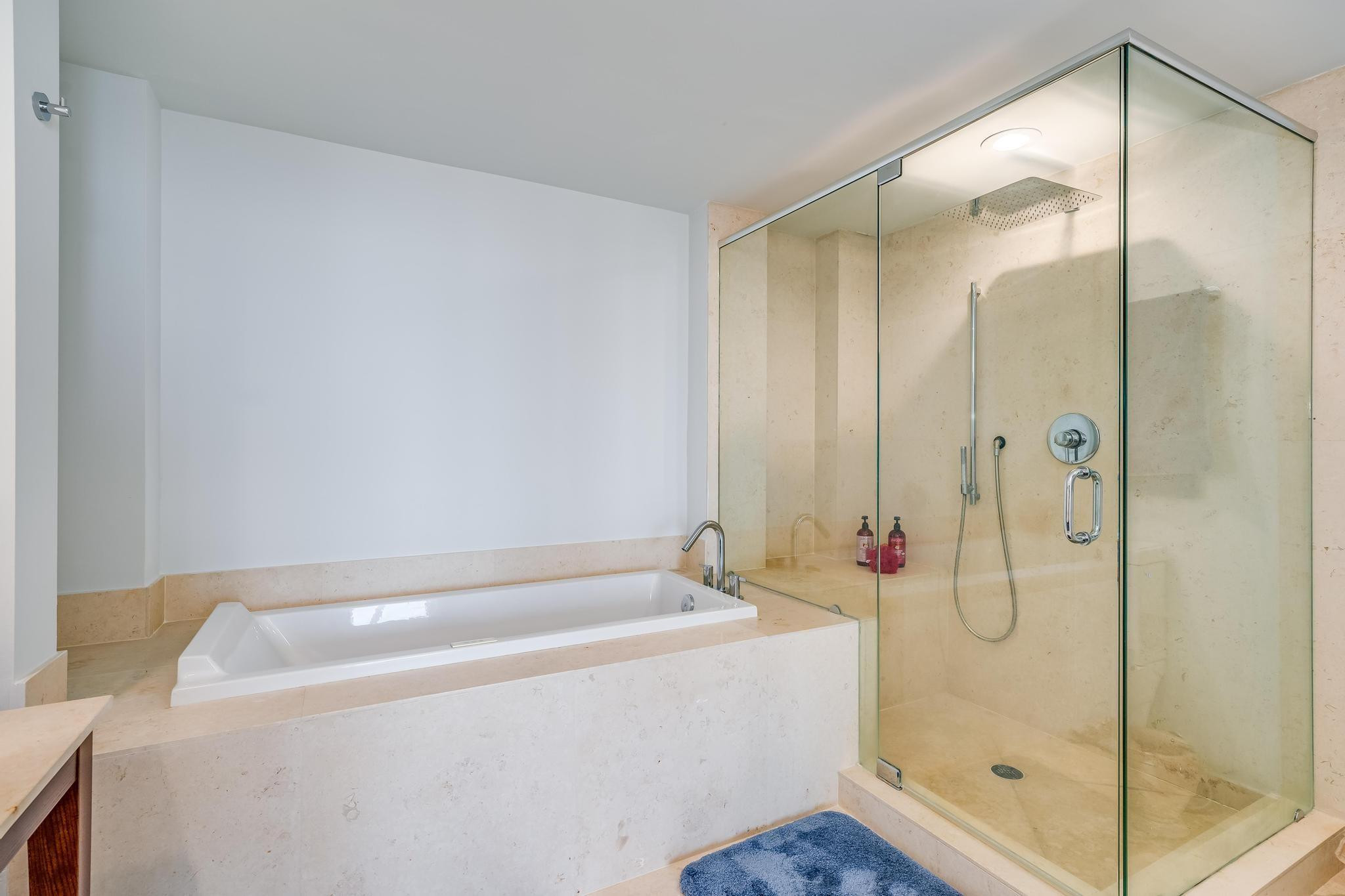 495 Brickell Avenue 5605