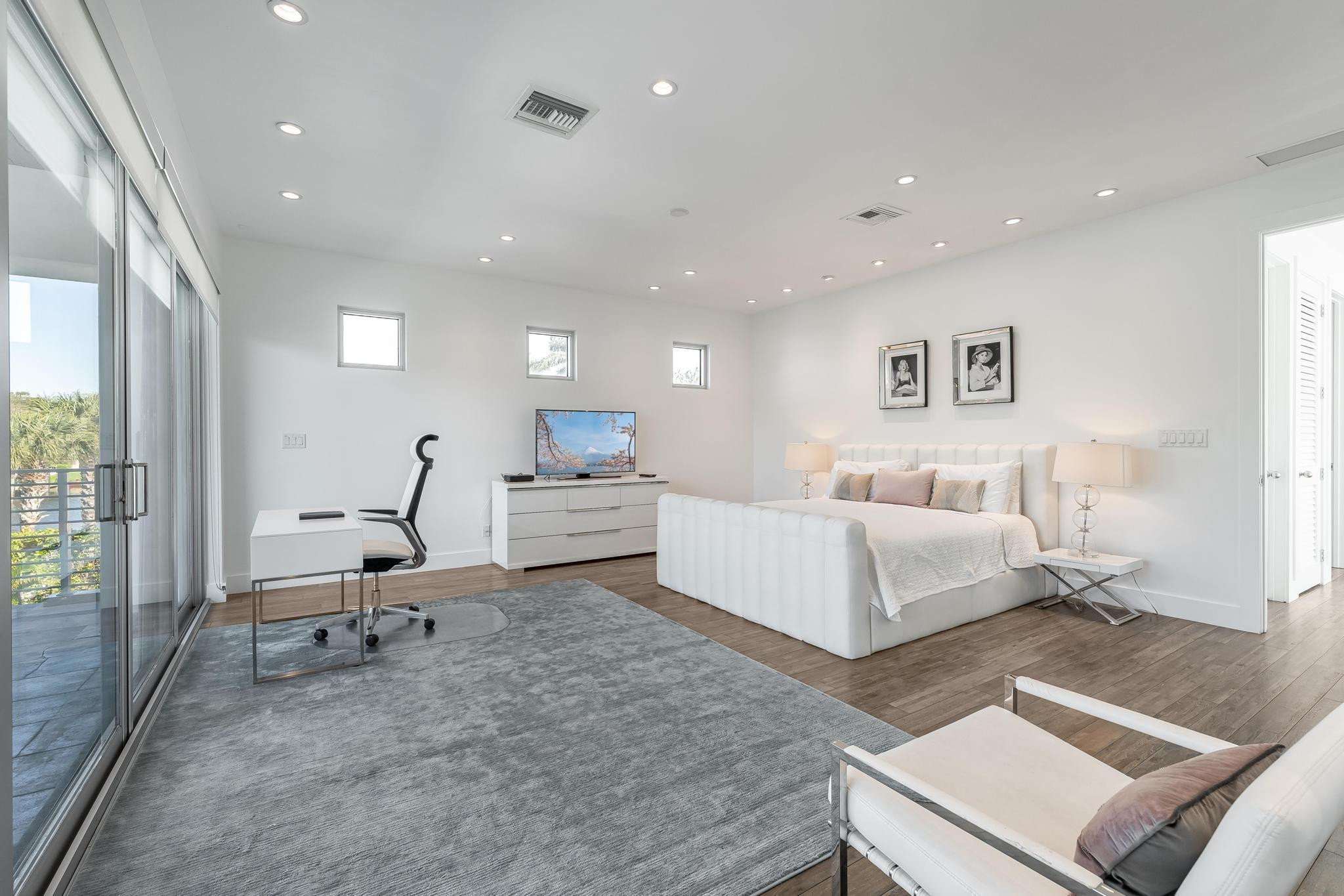 117 S Gordon Road