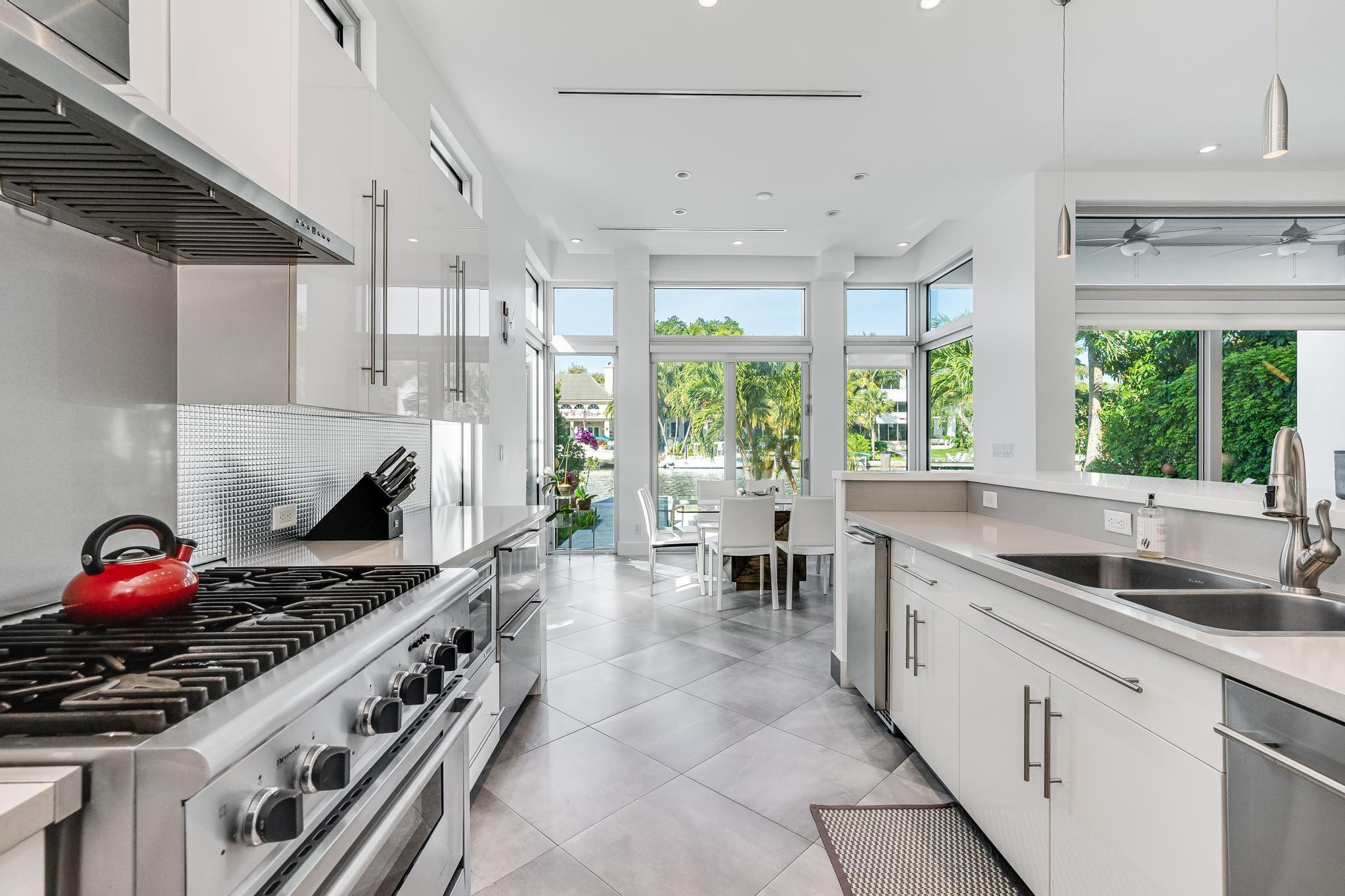 117 S Gordon Road