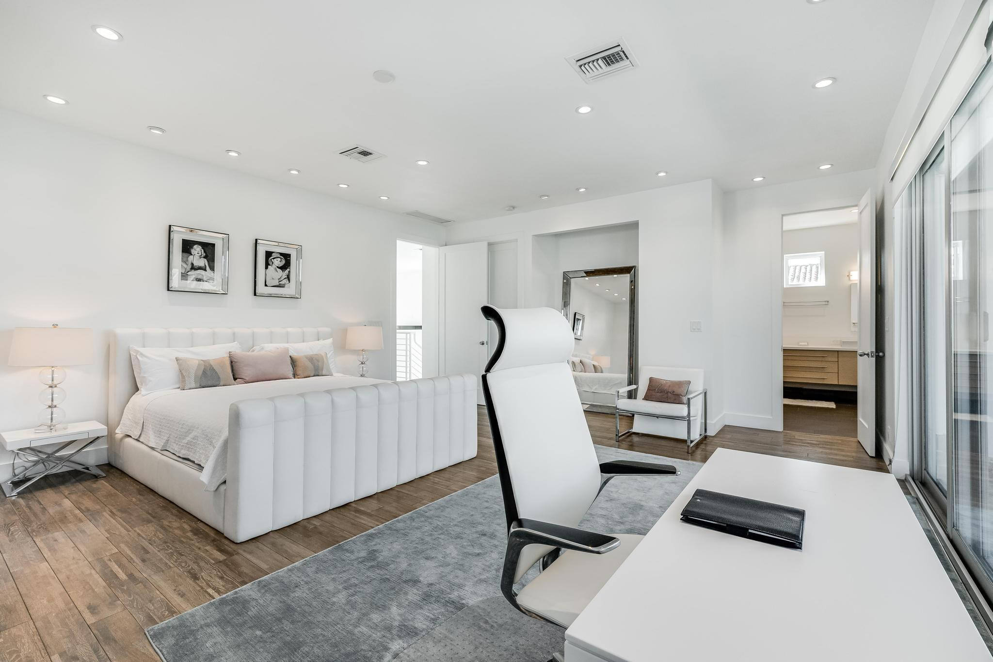 117 S Gordon Road
