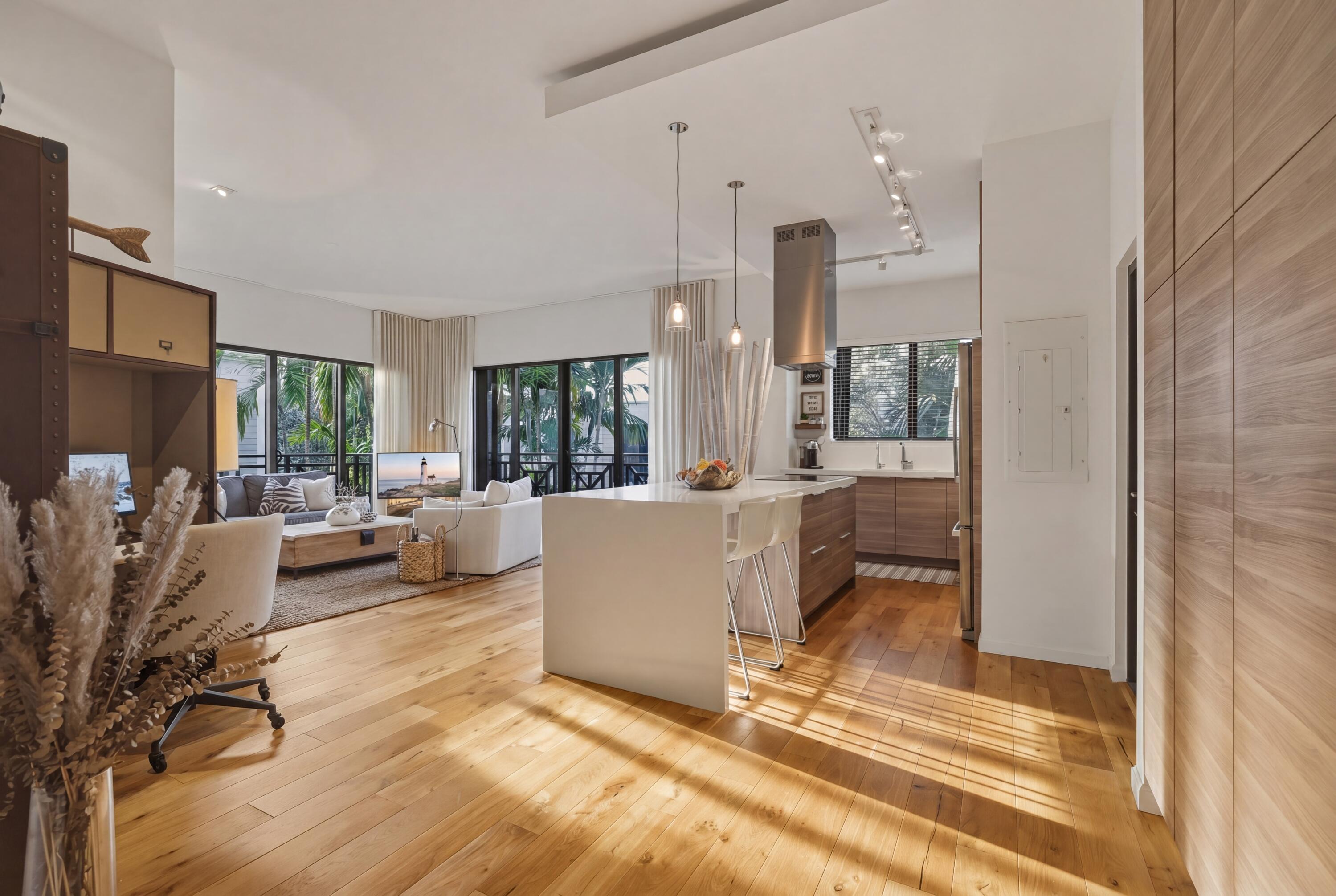 1676 S Ocean Lane 253