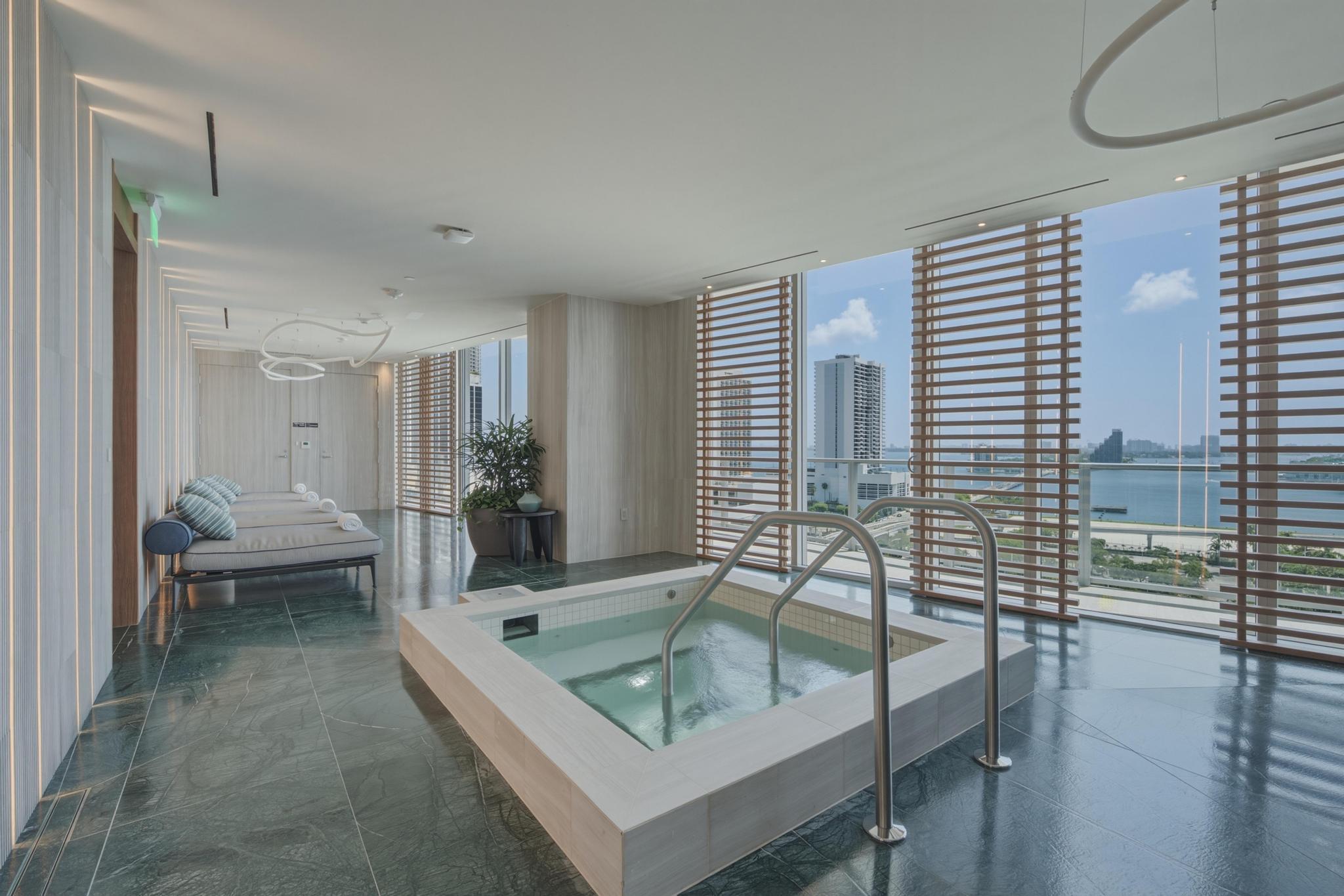 1400 Biscayne Boulevard 4304